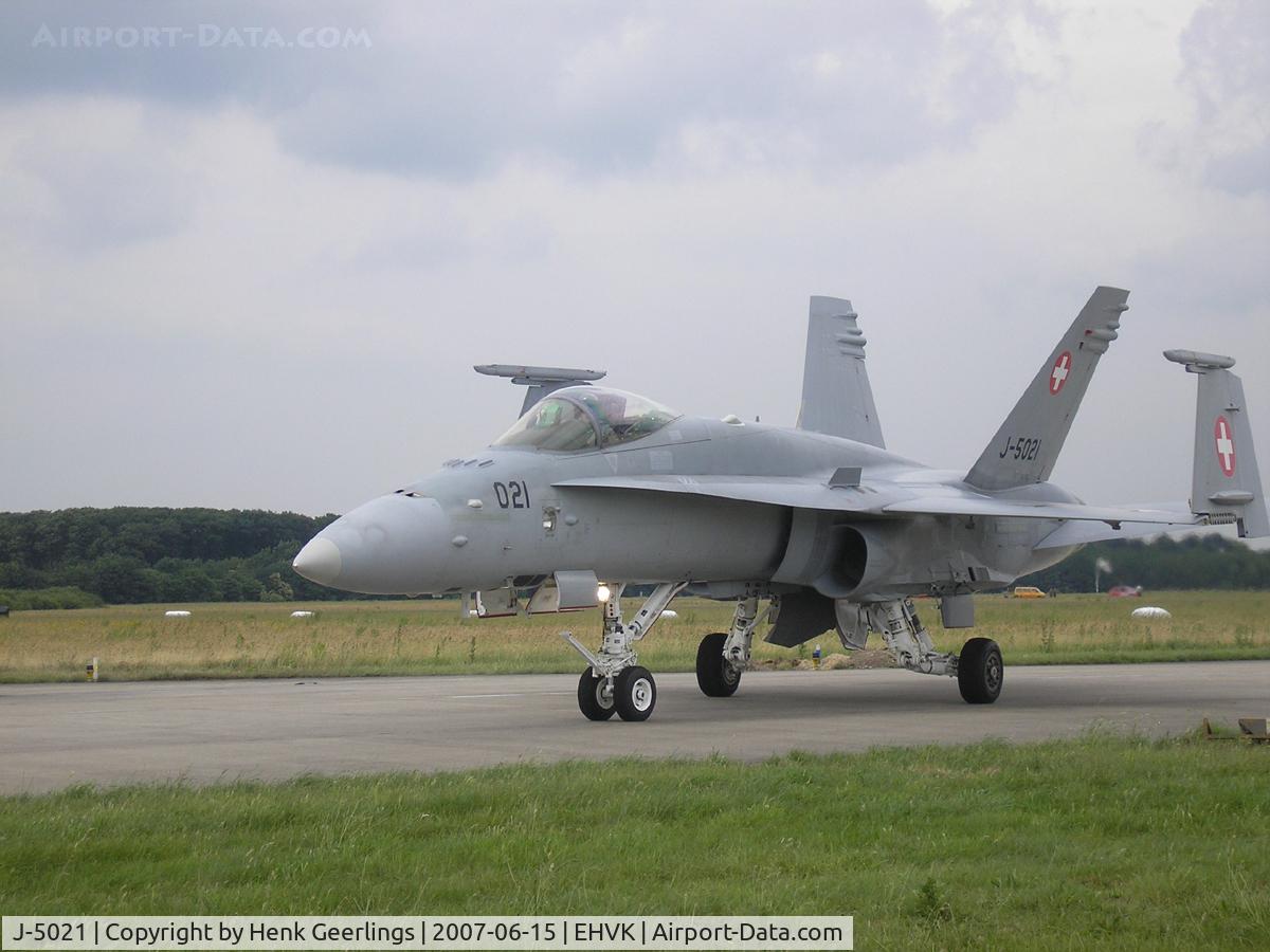 J-5021, McDonnell Douglas F/A-18C Hornet C/N 1370/SFC021, Dutch AF Openday, Volkel AFB , 2007