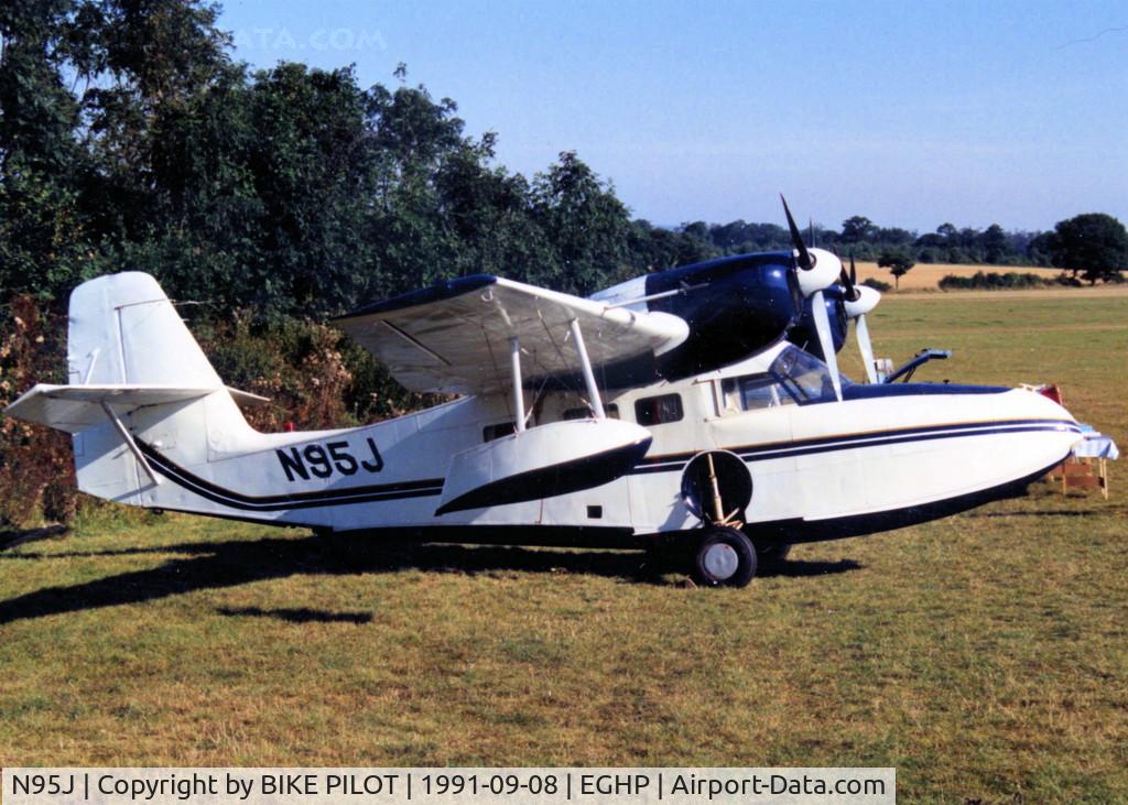 N95J, 1944 Grumman G-44 Widgeon C/N 1359, DON'T SEE MANY AMPHIBIANS IN THE UK