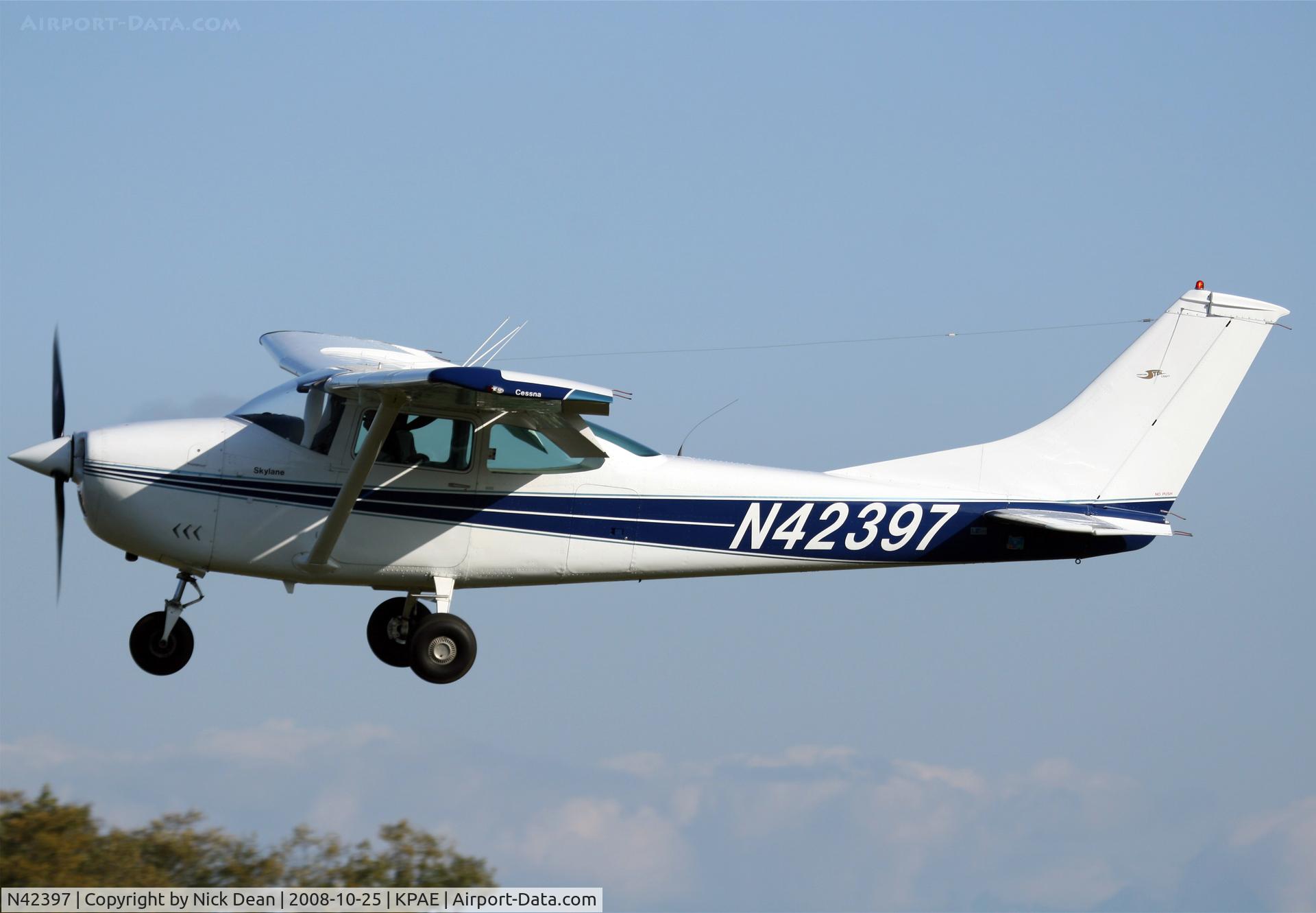 N42397, 1968 Cessna 182L Skylane C/N 18259003, /