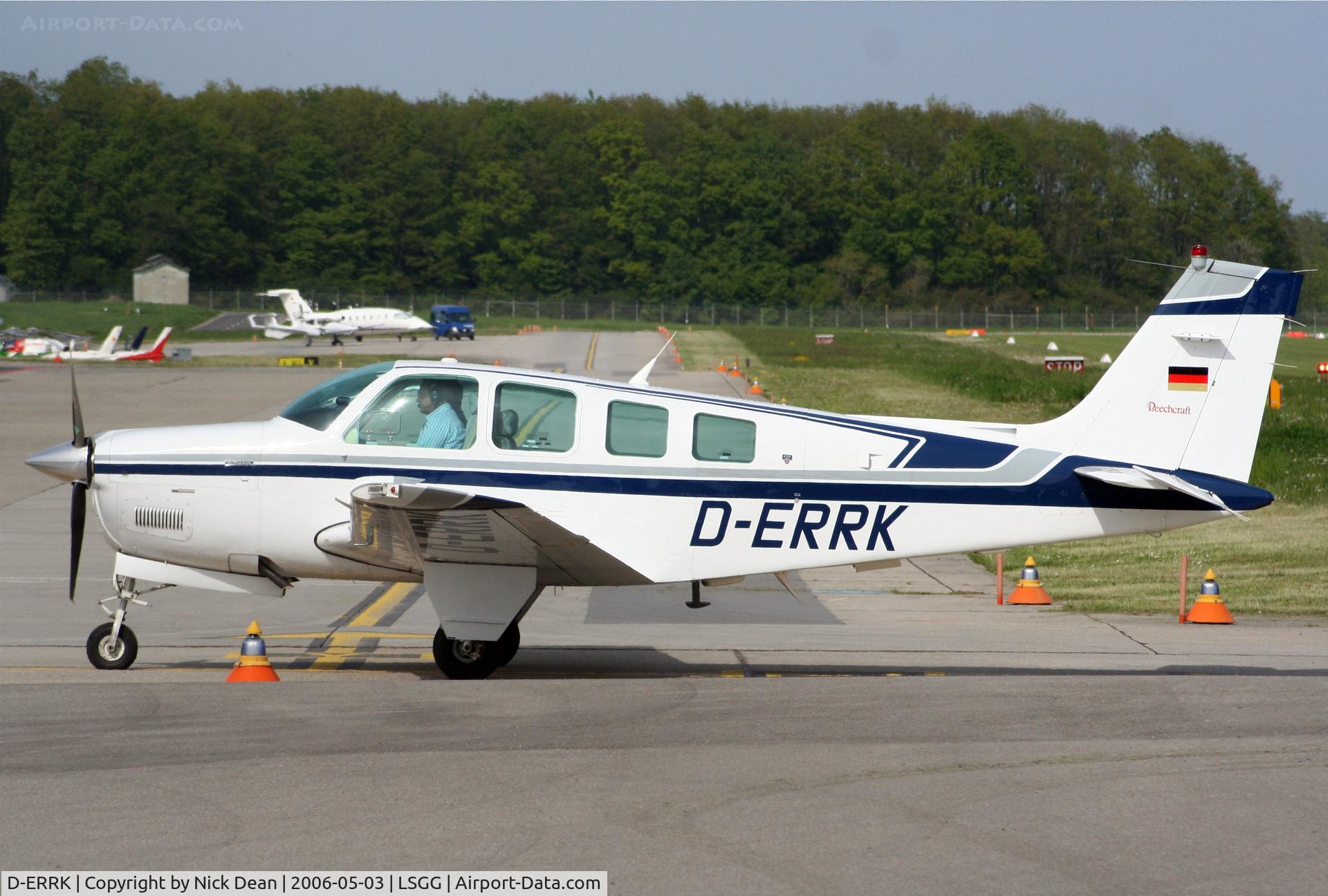 D-ERRK, Beech A36 Bonanza 36 Bonanza 36 C/N E-2913, /