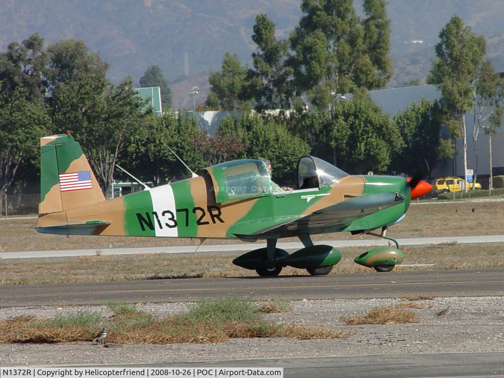 N1372R, 1976 Grumman American AA-1B Trainer C/N AA1B0672, Taxiing for take-off at Brackett