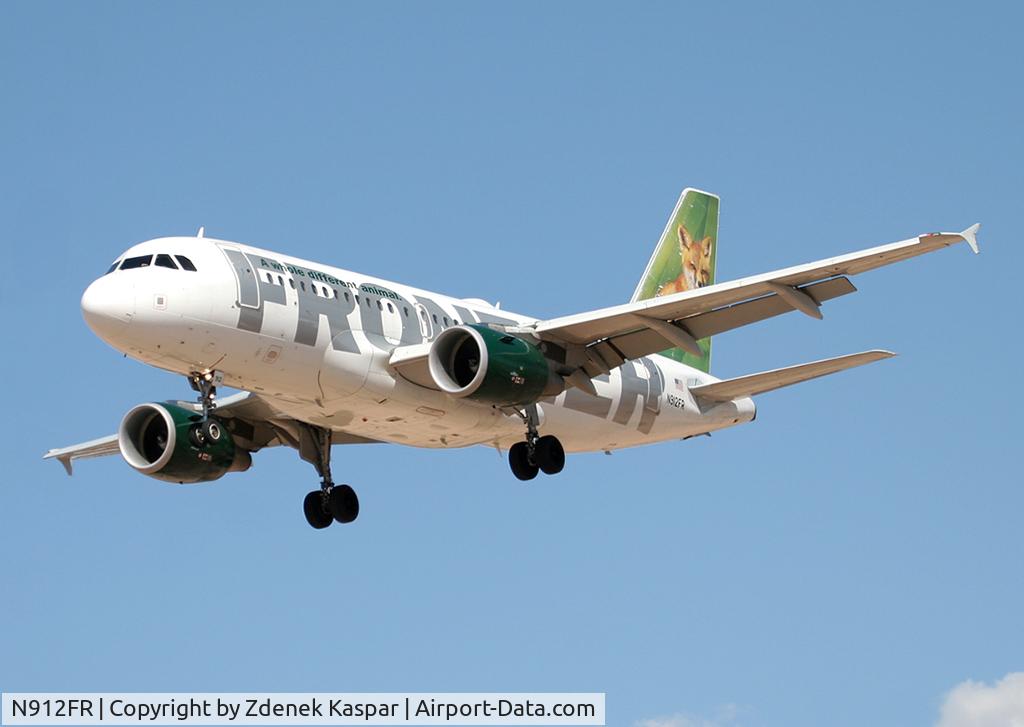 N912FR, 2002 Airbus A319-111 C/N 1803, Sky Harbor Phoenix