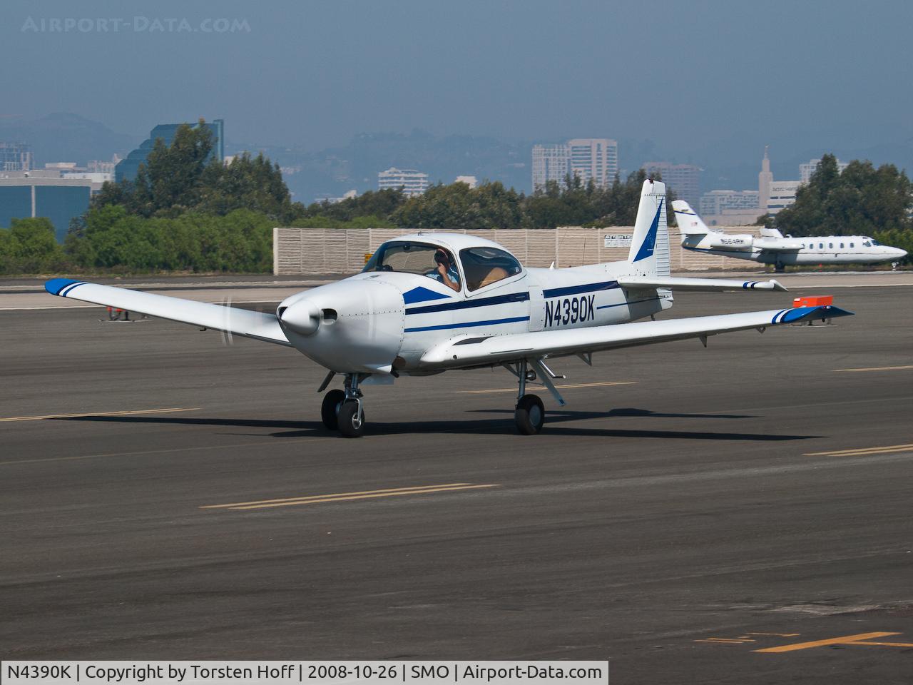 N4390K, 1948 Ryan Navion C/N NAV-4-1390, N4390K taxiing