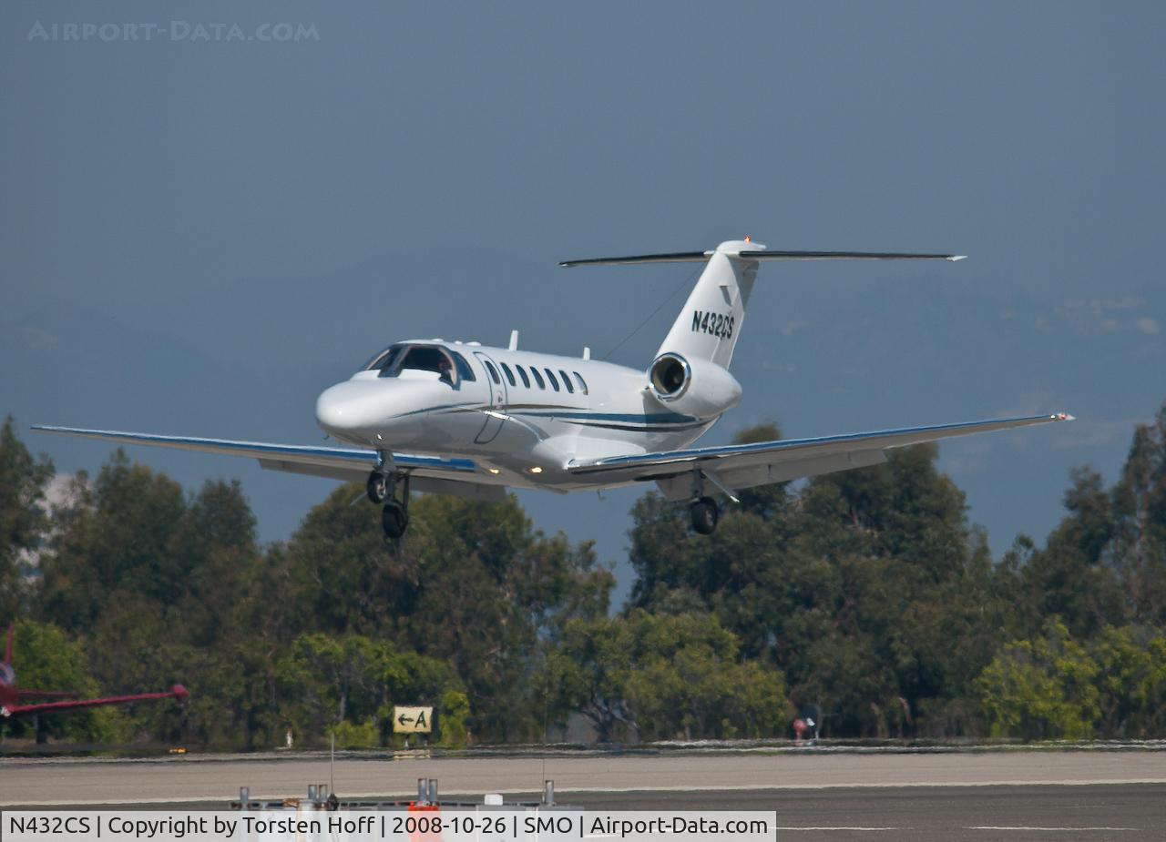 N432CS, 2008 Cessna 525B CitationJet CJ3 C/N 525B0244, N432CS arriving on RWY 21
