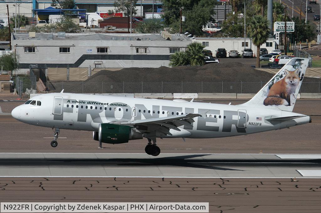 N922FR, 2003 Airbus A319-111 C/N 2012, PHX