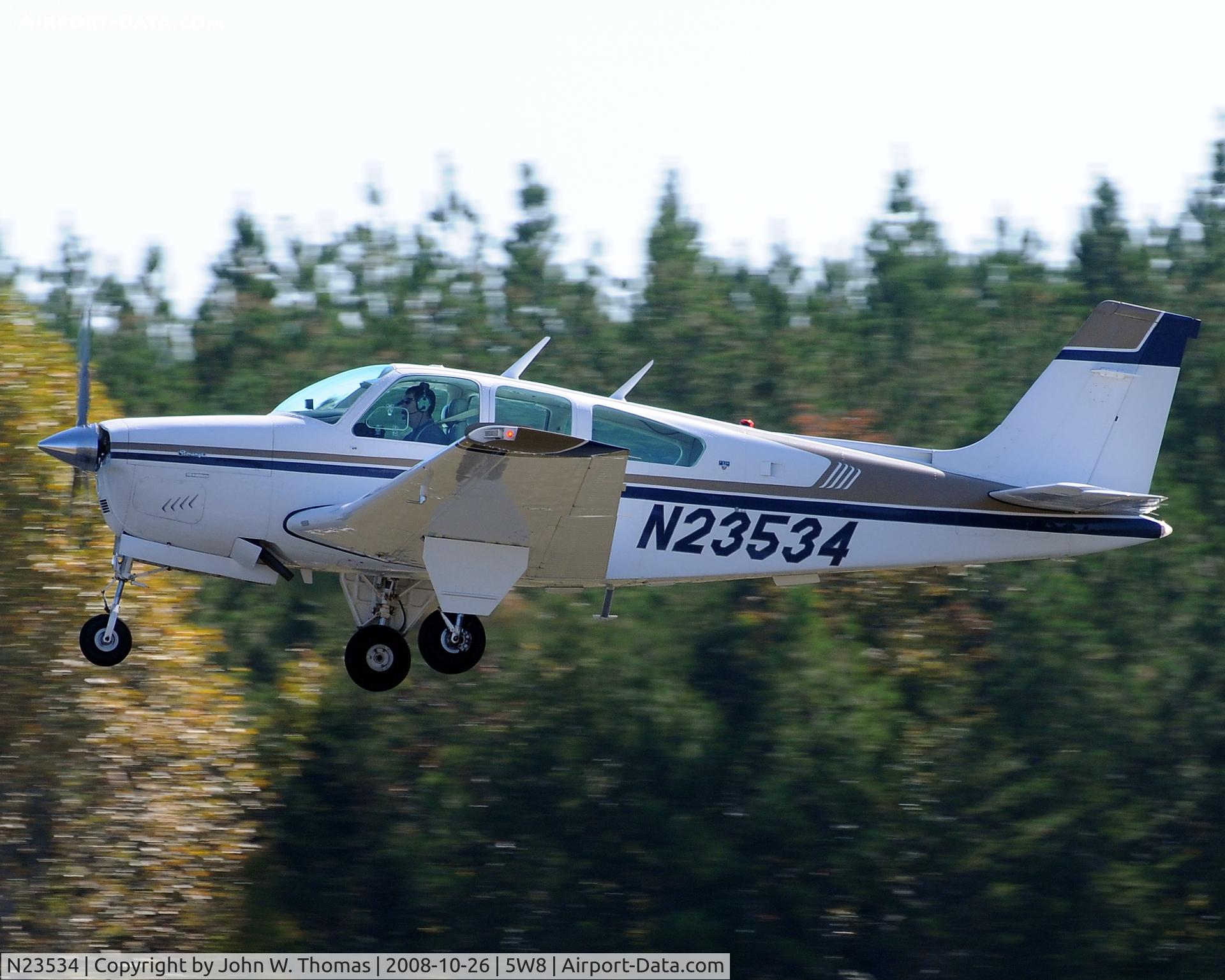 N23534, 1977 Beech F33A Bonanza C/N CE-751, Departing runway 4