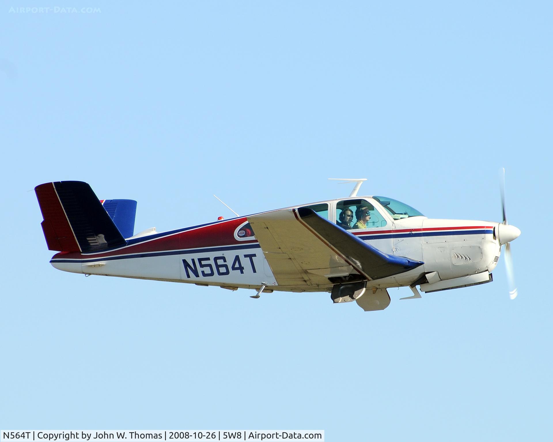 N564T, 1961 Beech N35 Bonanza C/N D-6744, Departing runway 22