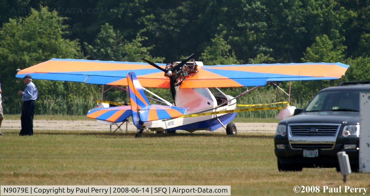 N9079E, 2001 Arnet Pereyra Aventura II C/N AP2A0090, Colorful, and looking good