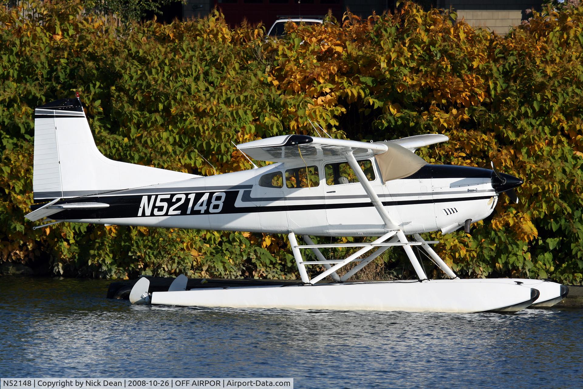 N52148, 1974 Cessna 180J C/N 18052519, Snohomish river near Harvey Field