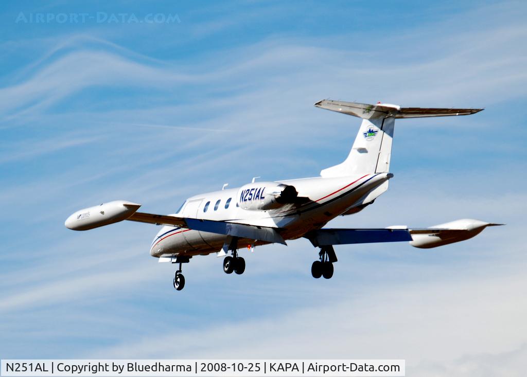 N251AL, Gates Learjet 25D C/N 25D-313, AirLife Denver on Final Approach to 17L.