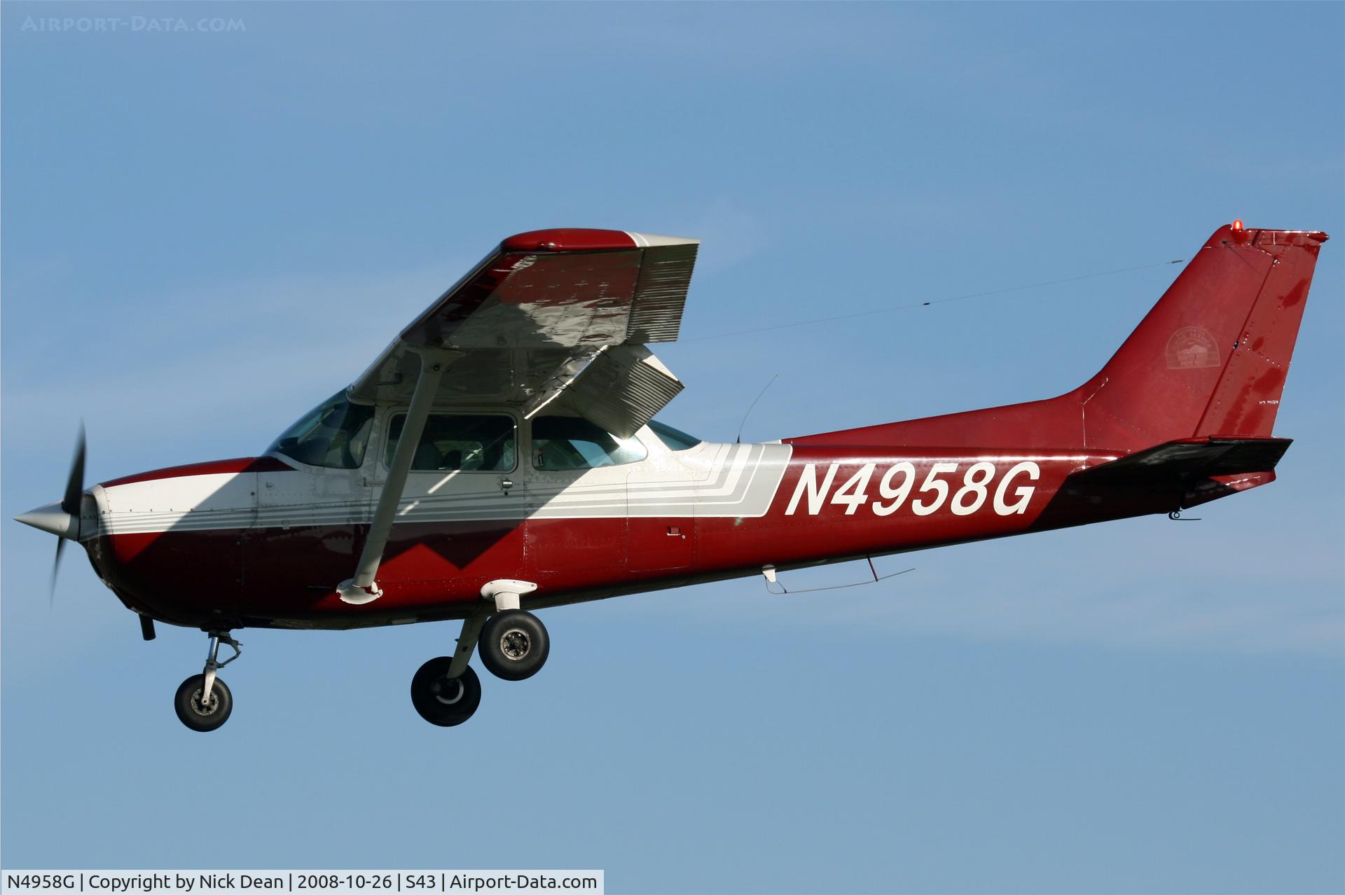 N4958G, 1979 Cessna 172N C/N 17273505, /