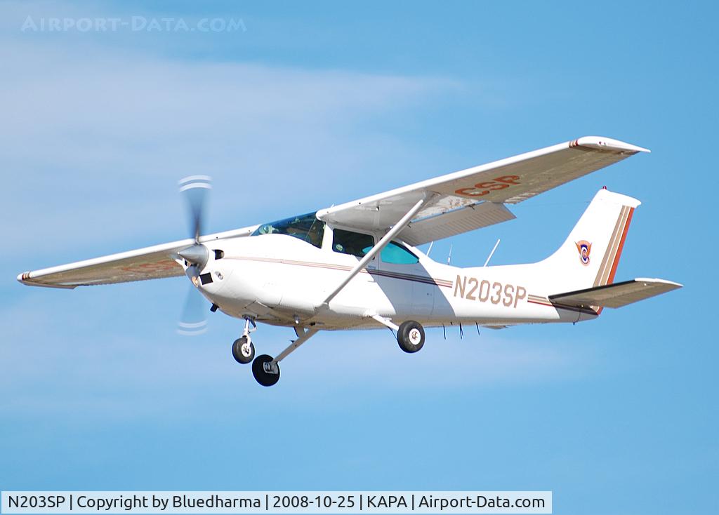 N203SP, 1980 Cessna 182Q Skylane C/N 18267546, On final approach to 17L.