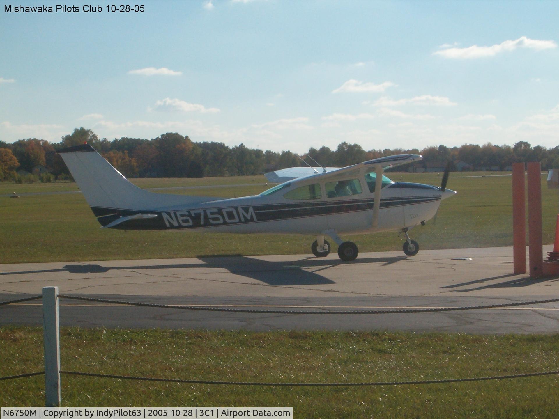 N6750M, 1975 Cessna 182P Skylane C/N 18263822, Cessna 182P at Mishawaka.