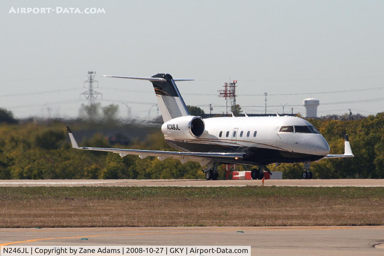 N246JL, Canadair Challenger 600-1A (CL-600-1A11) C/N 1046, Departing Arlington Municipal