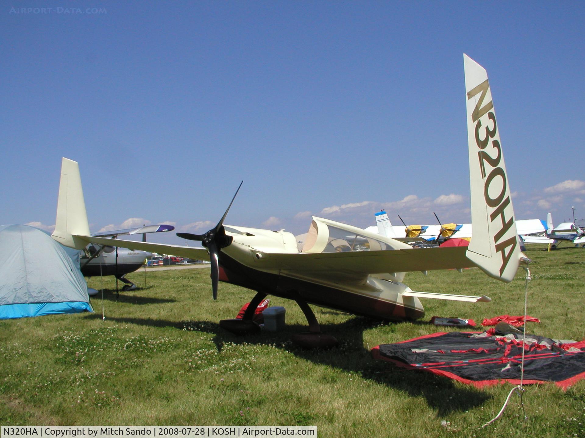N320HA, 2004 Rutan Long-EZ C/N 2002 LEZ, EAA AirVenture 2008.