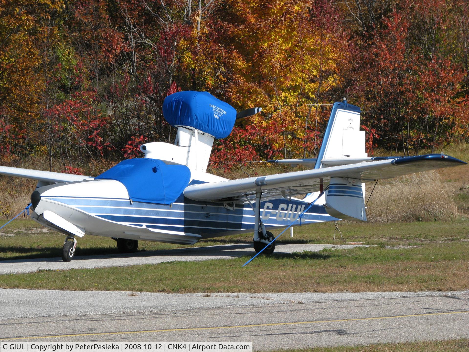 C-GIUL, Lake LA-4-200 Buccaneer C/N 452, @ Parry Sound Airport