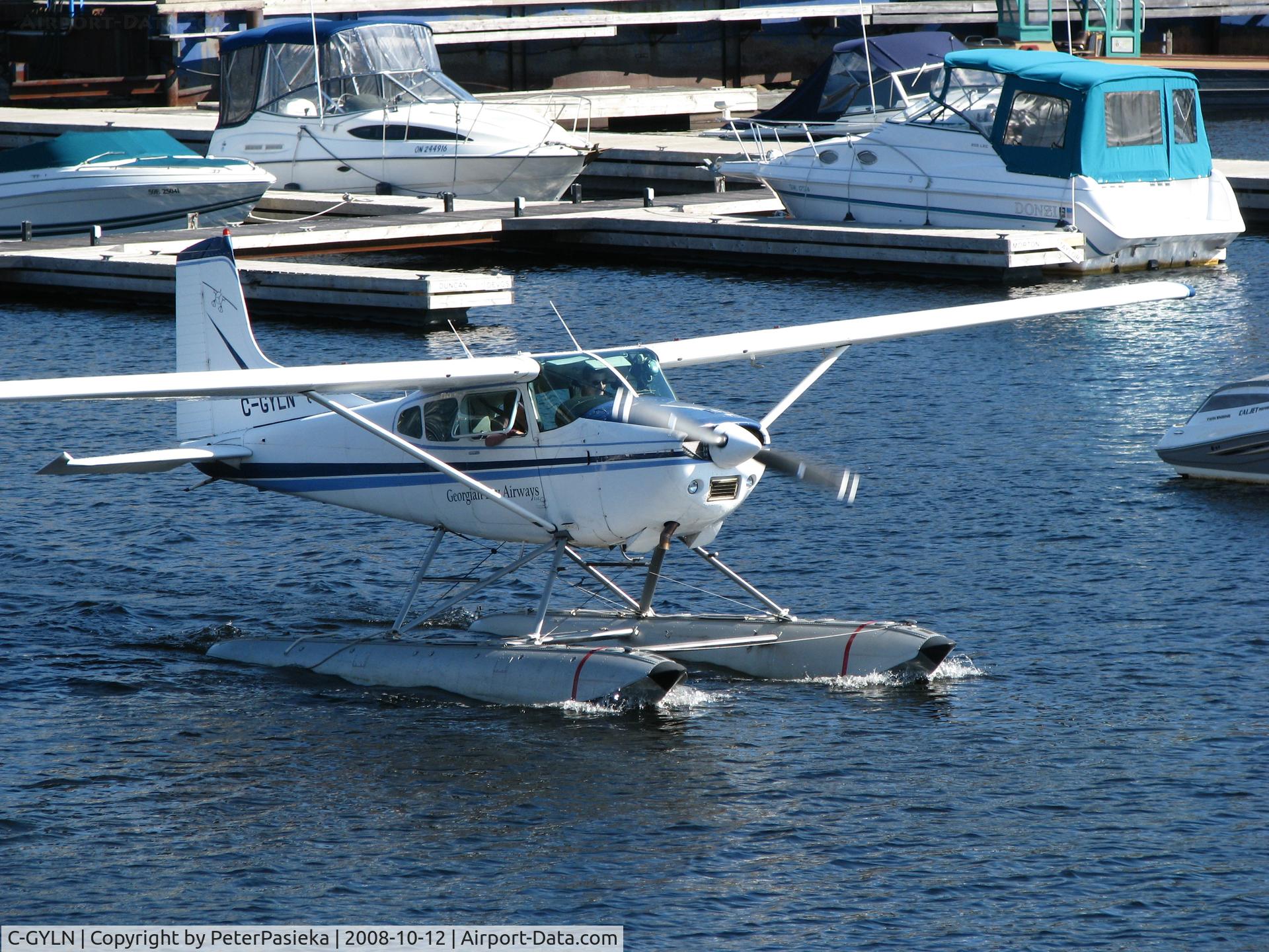 C-GYLN, 1977 Cessna 180K Skywagon C/N 18052794, @ Parry Sound Harbour water aerodrome