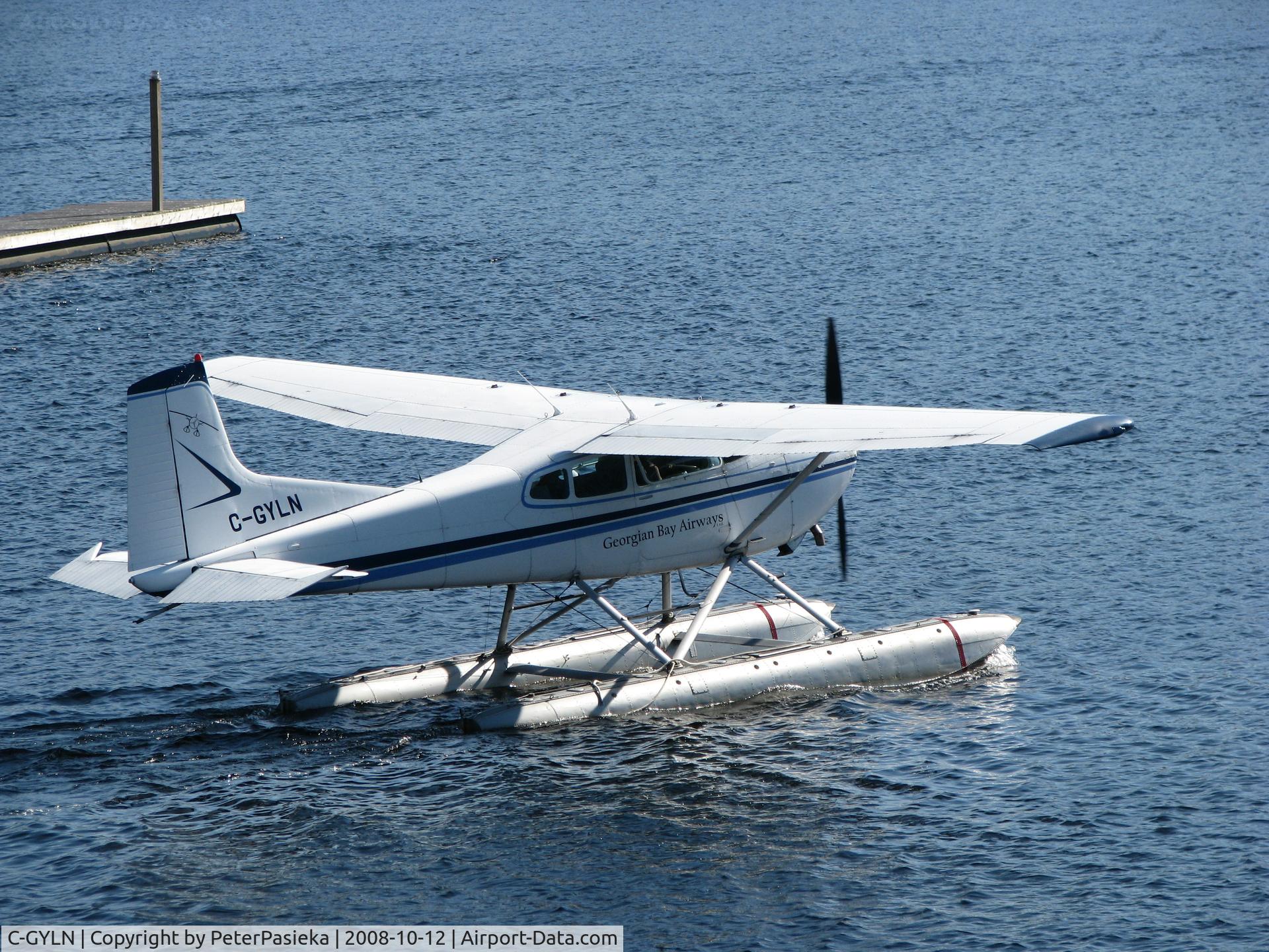 C-GYLN, 1977 Cessna 180K Skywagon C/N 18052794, @ Parry Sound Harbour water aerodrome