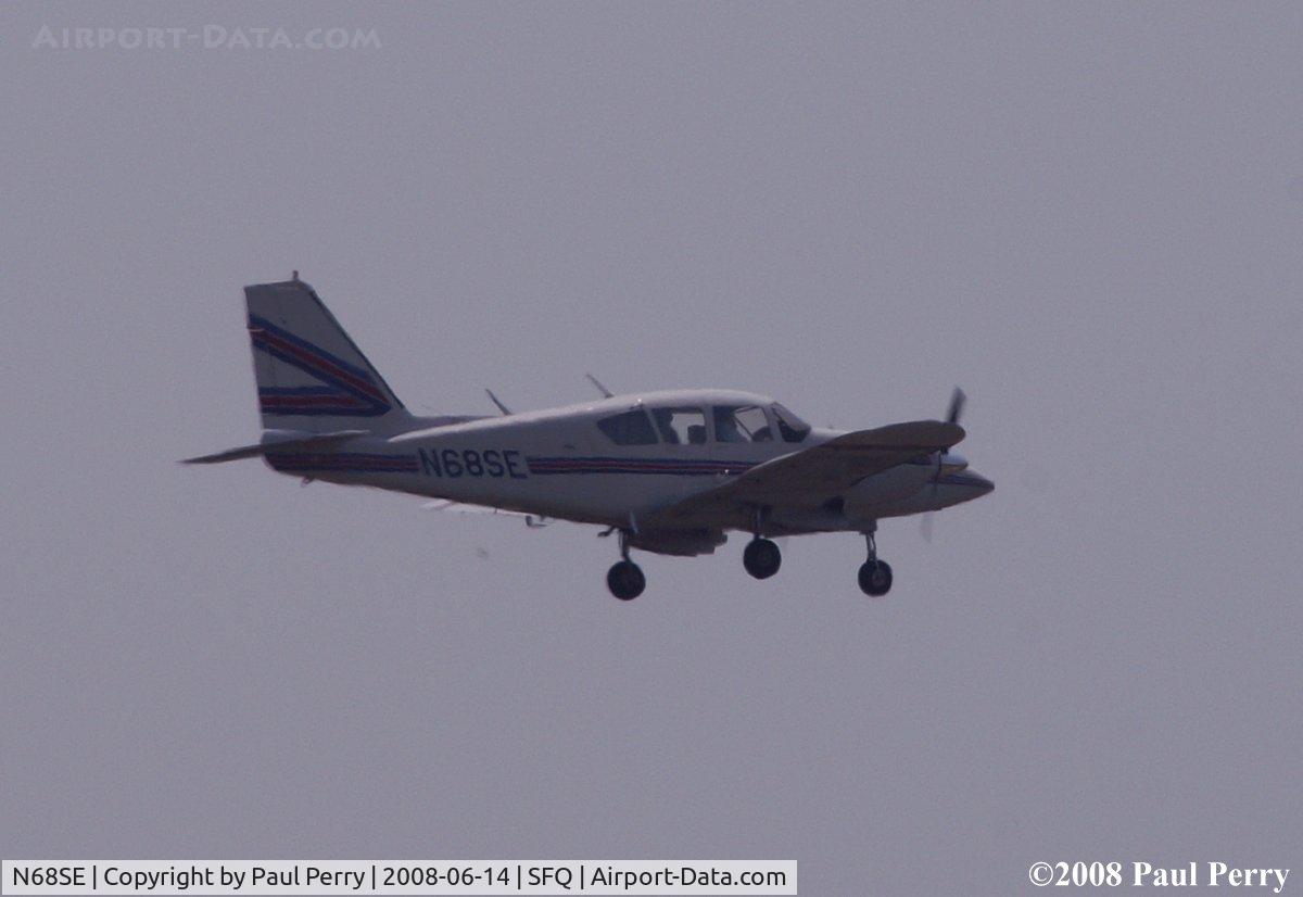N68SE, 1967 Piper PA-23-250 C/N 27-3780, Getting airborne from Suffolk