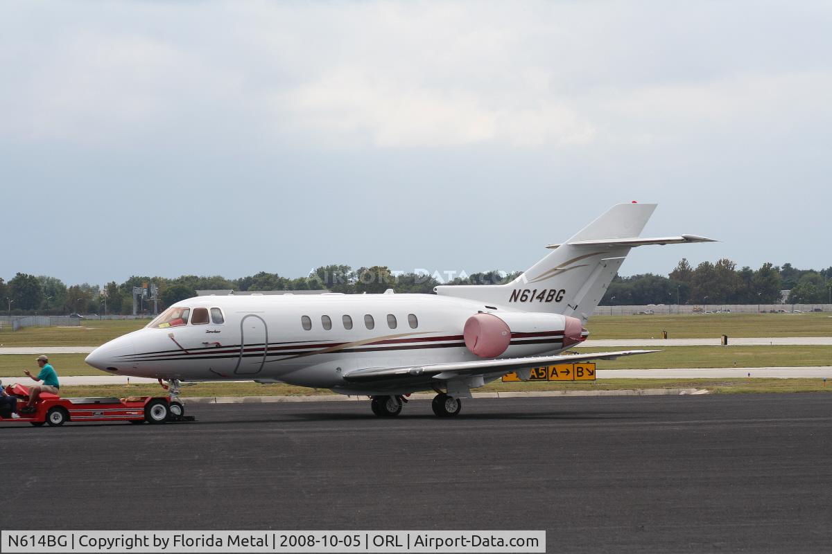 N614BG, 2005 Raytheon Hawker 800XP C/N 258704, Hawker 800XP