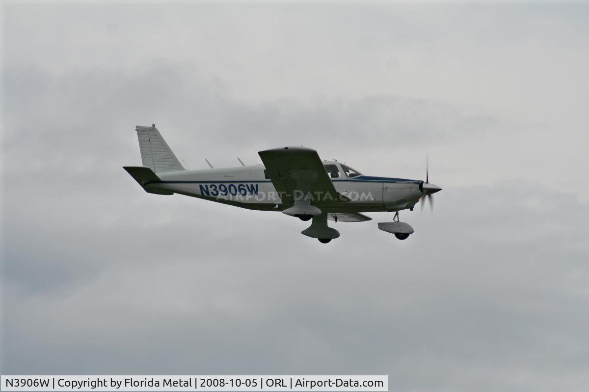 N3906W, 1966 Piper PA-32-260 Cherokee Six C/N 32-852, Piper PA-32-260