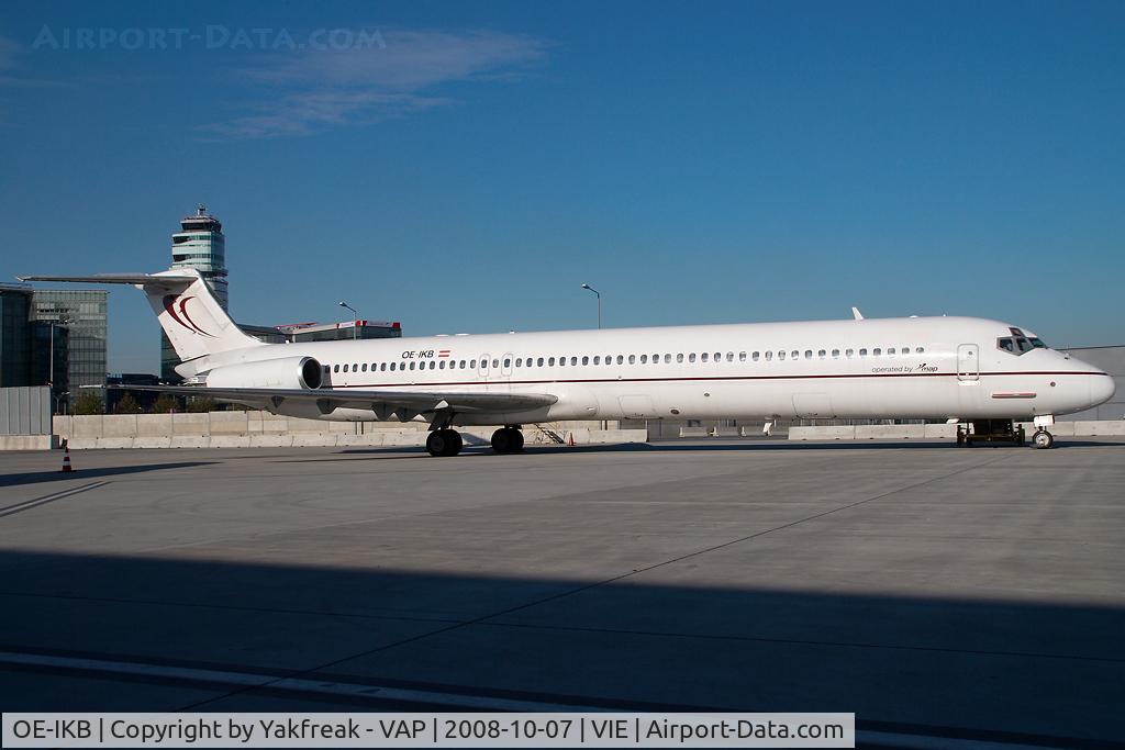 OE-IKB, 1986 McDonnell Douglas MD-83 (DC-9-83) C/N 49448, Map Jets MD80