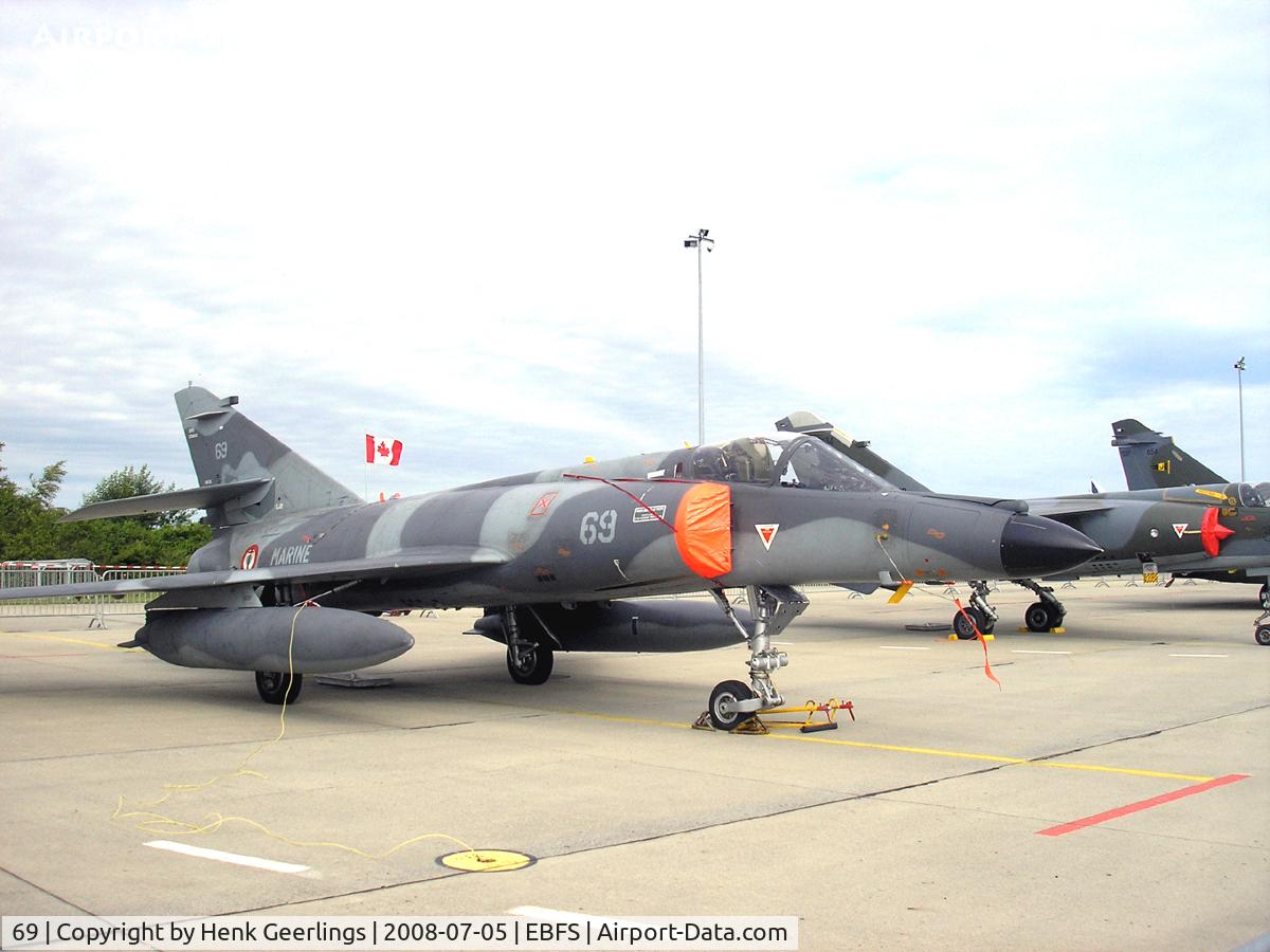 69, Dassault Super Etendard C/N 69, Belgian Defence Day - Florennes July 2008  - French Navy
