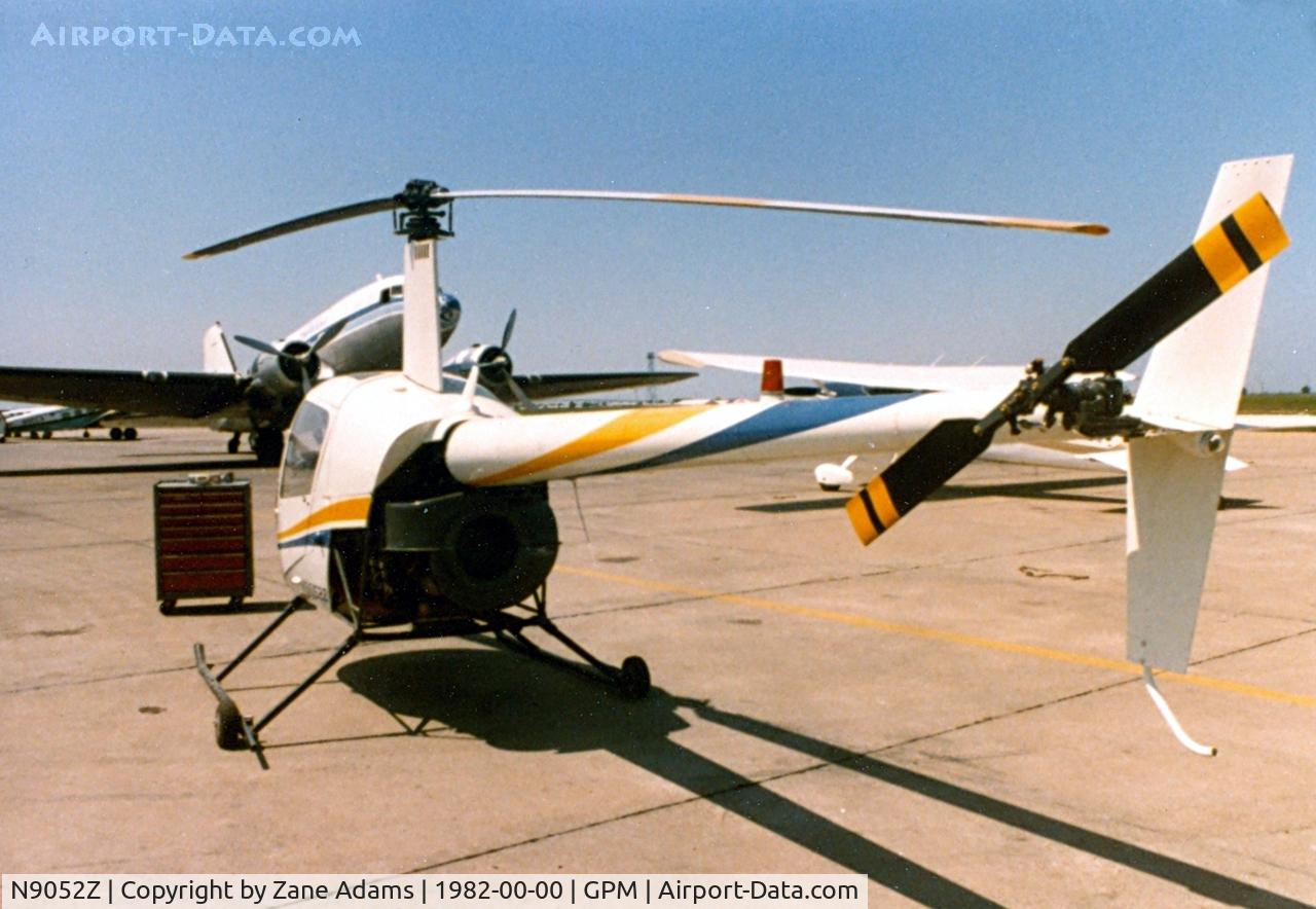 N9052Z, 1992 Aerostar International Inc RX 8 C/N RX8-3140, Robinson at Grand Prairie Municipal
