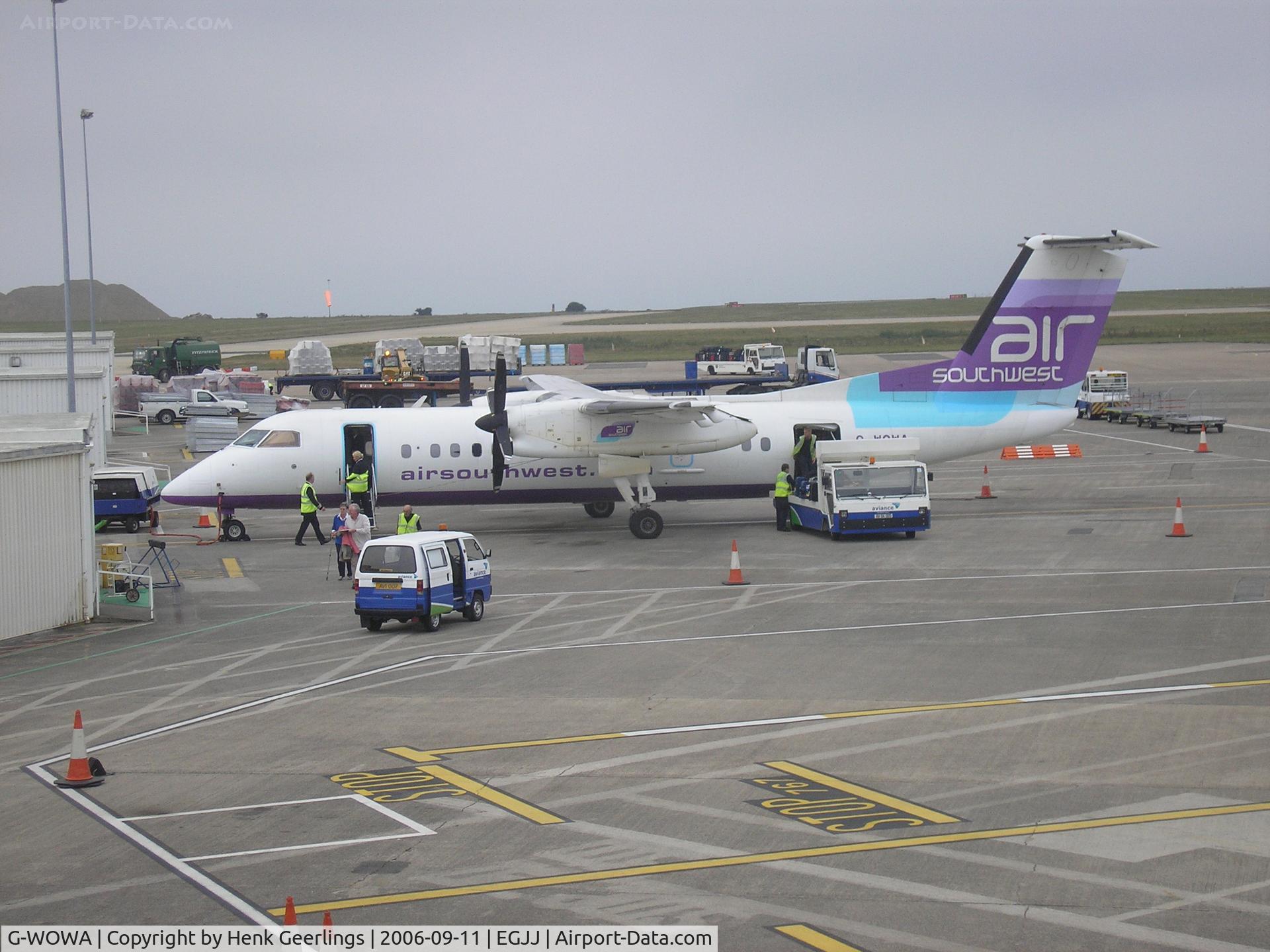 G-WOWA, 1992 De Havilland Canada DHC-8-311 Dash 8 C/N 296, Jersey Airport