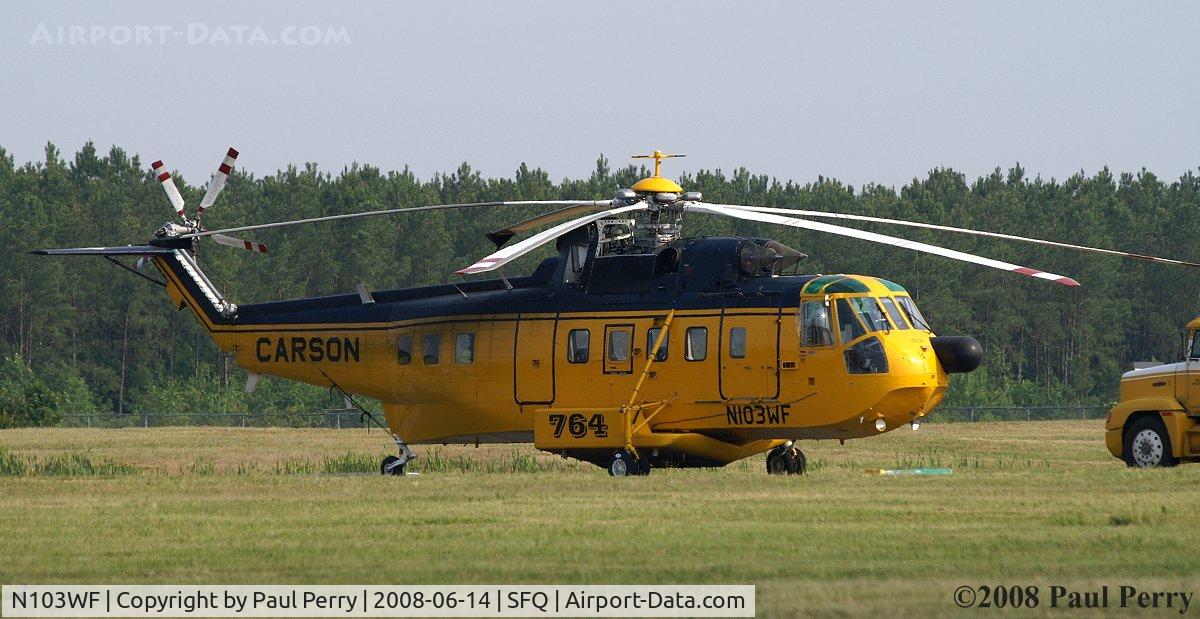 N103WF, 1977 Sikorsky S-61N C/N 61766, Resting between drops, working a fire near the VA/NC