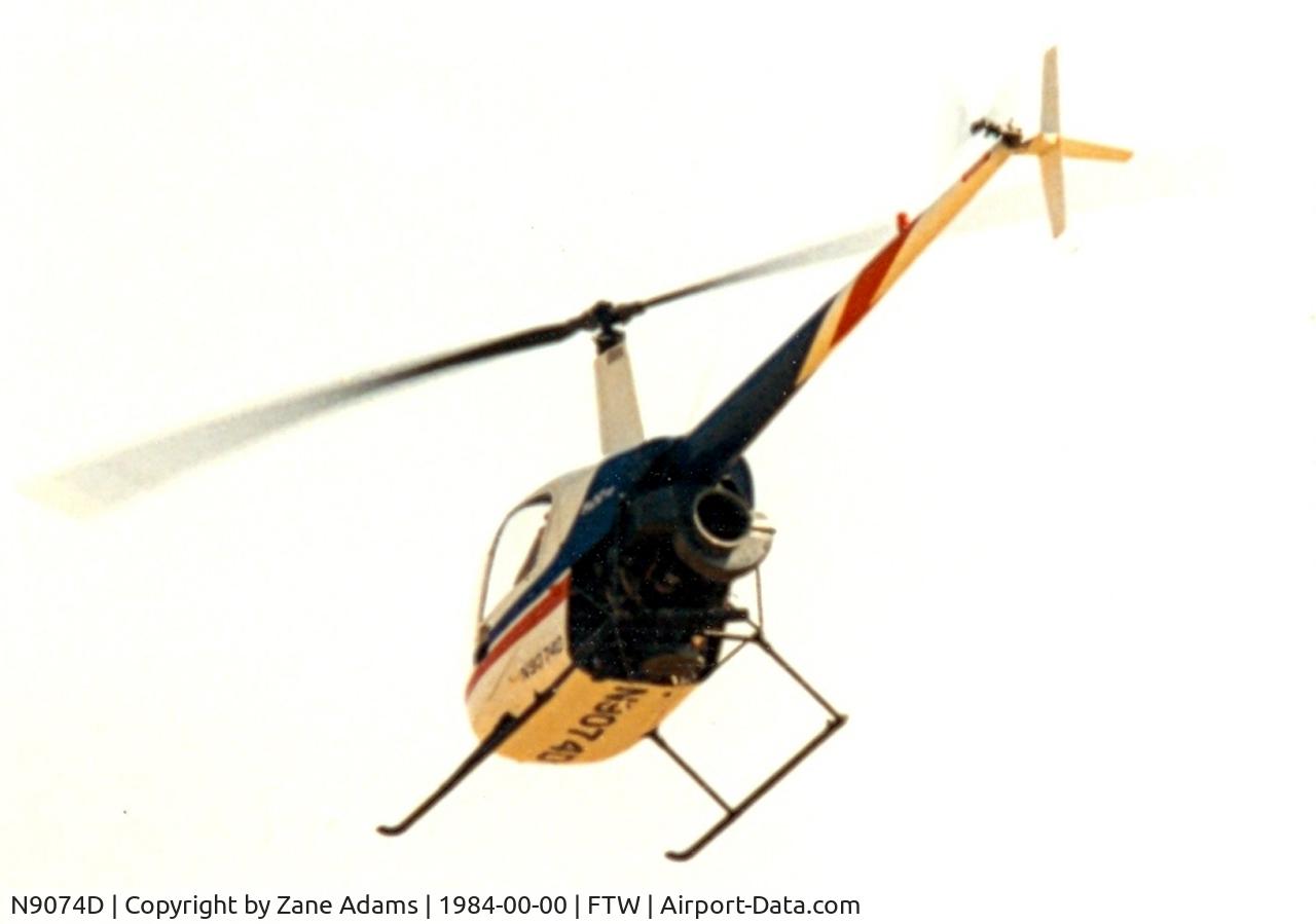 N9074D, 1981 Robinson R22 C/N 0234, At Meacham Field