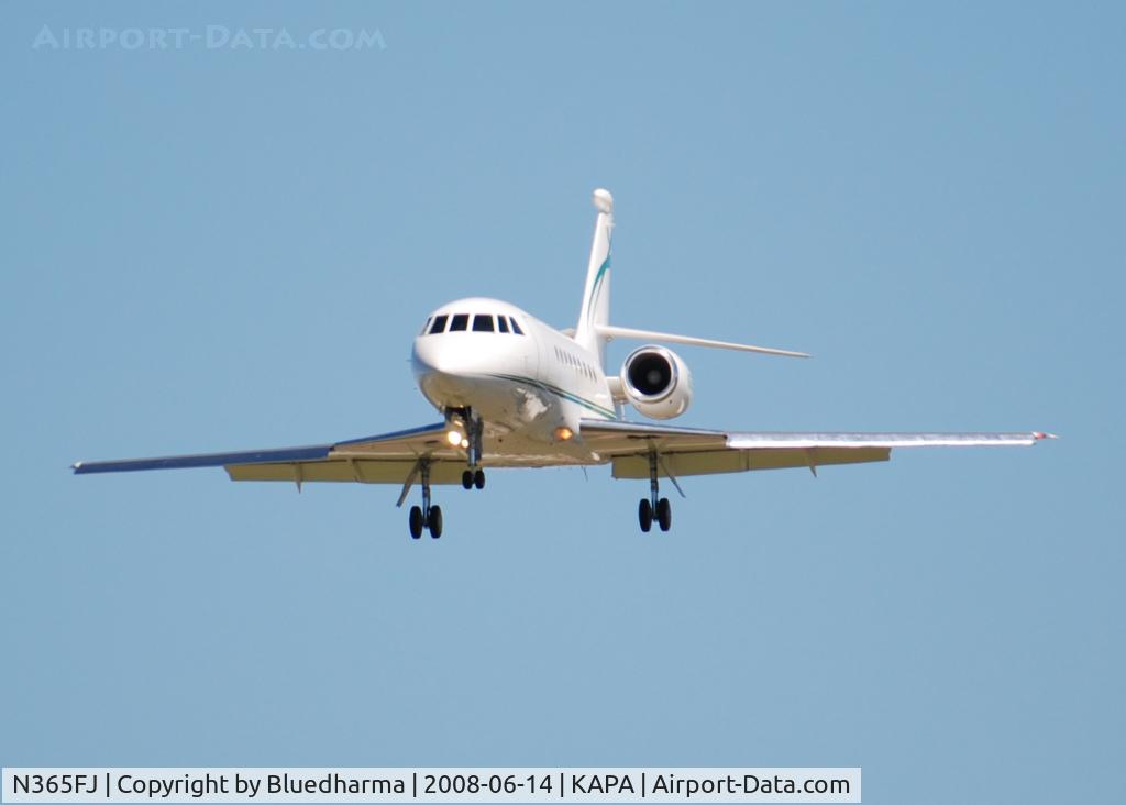 N365FJ, 2004 Dassault Falcon 2000EX C/N 47, On final approach to 17L.