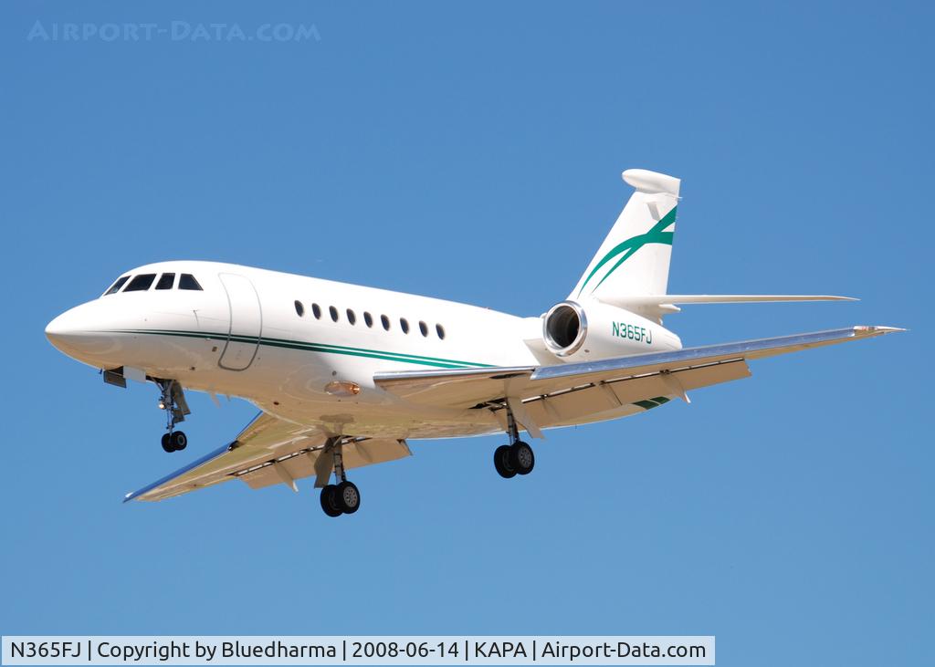 N365FJ, 2004 Dassault Falcon 2000EX C/N 47, On final approach to 17L.