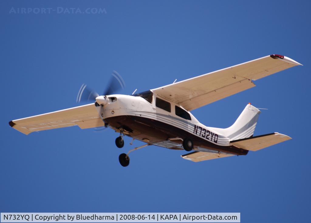 N732YQ, 1977 Cessna T210M Turbo Centurion C/N 21061884, On final approach to 17L.