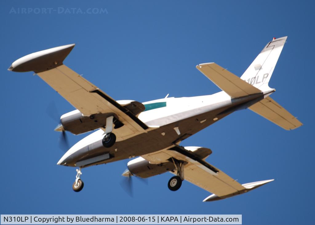 N310LP, 1979 Cessna T310R C/N 310R1656, On final approach to 17L.
