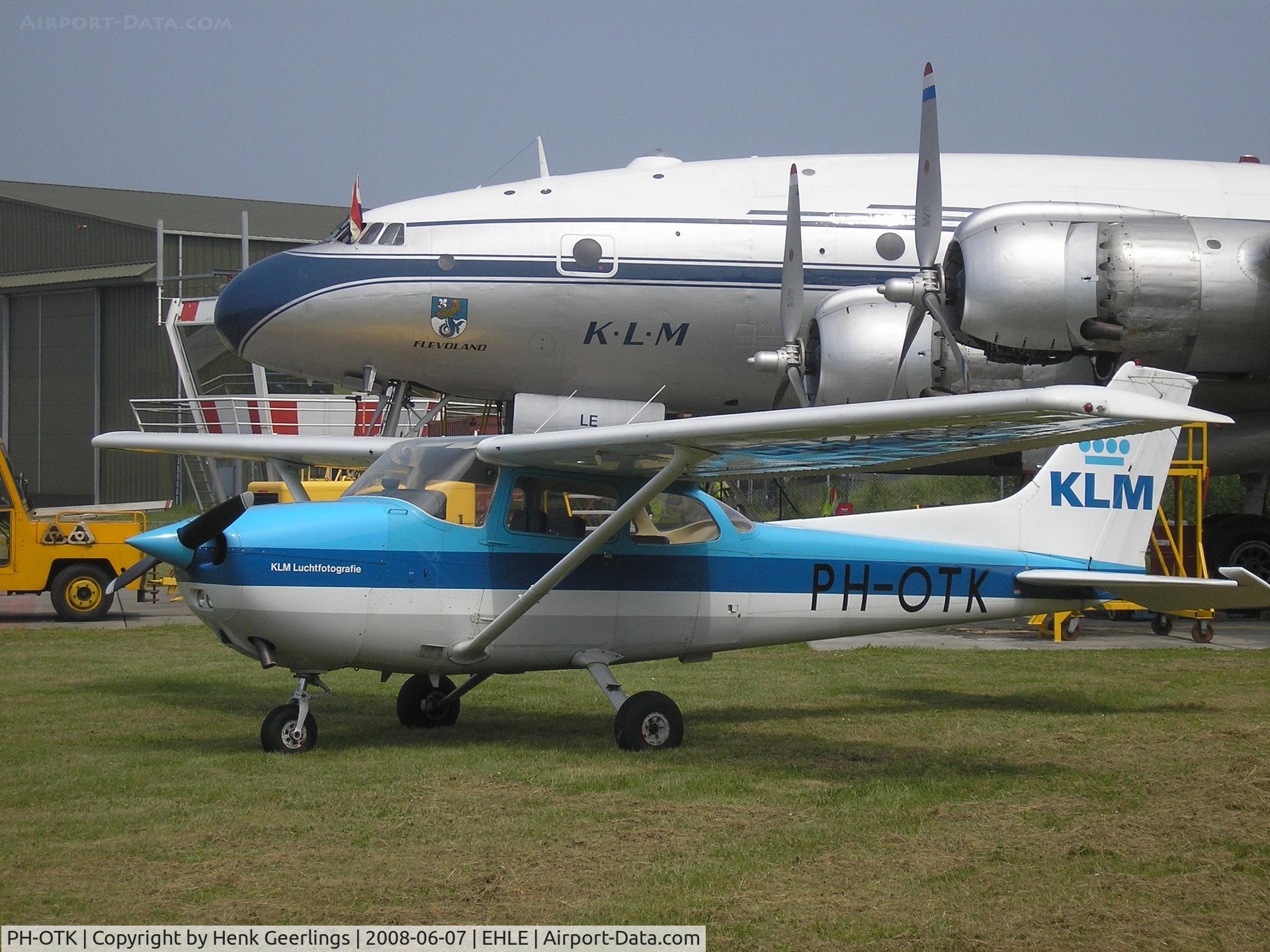 PH-OTK, Reims F172N Skyhawk C/N 1963, KLM Aerocarto