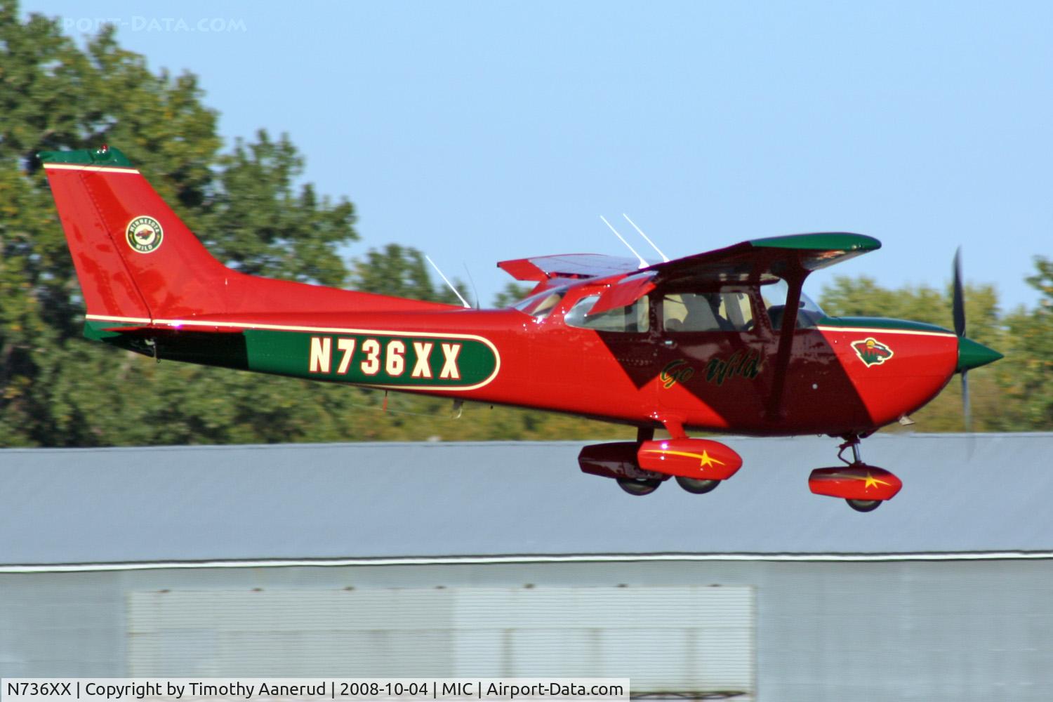 N736XX, 1978 Cessna R172K Hawk XP C/N R1722880, Cessna R172K serial R1722880, Minnesota Wild on the tail, Go Wild on the door.  Minnesota Wild is the local NHL hockey team