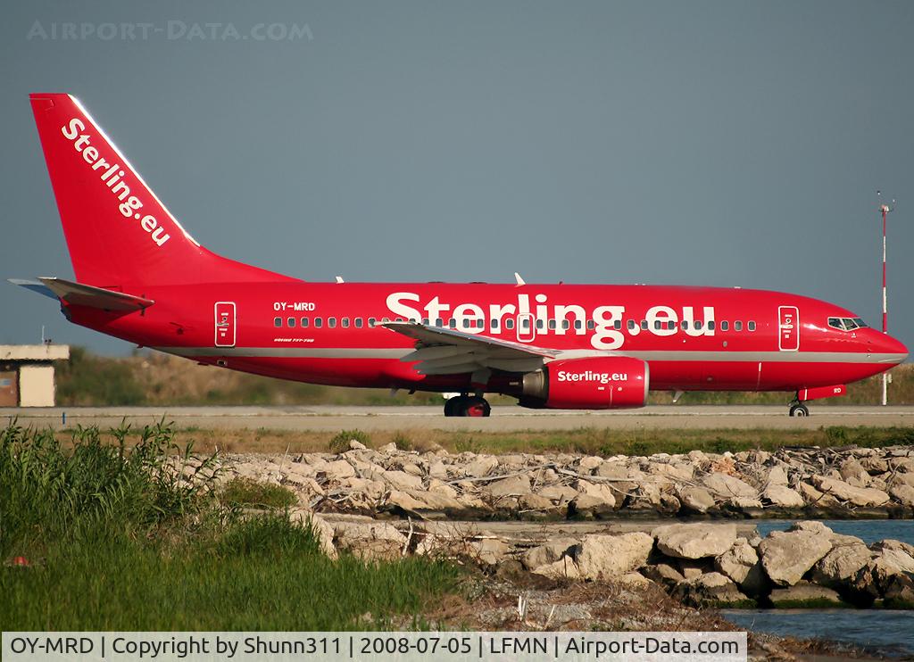 OY-MRD, 1998 Boeing 737-7L9 C/N 28007, Rolling for departure...