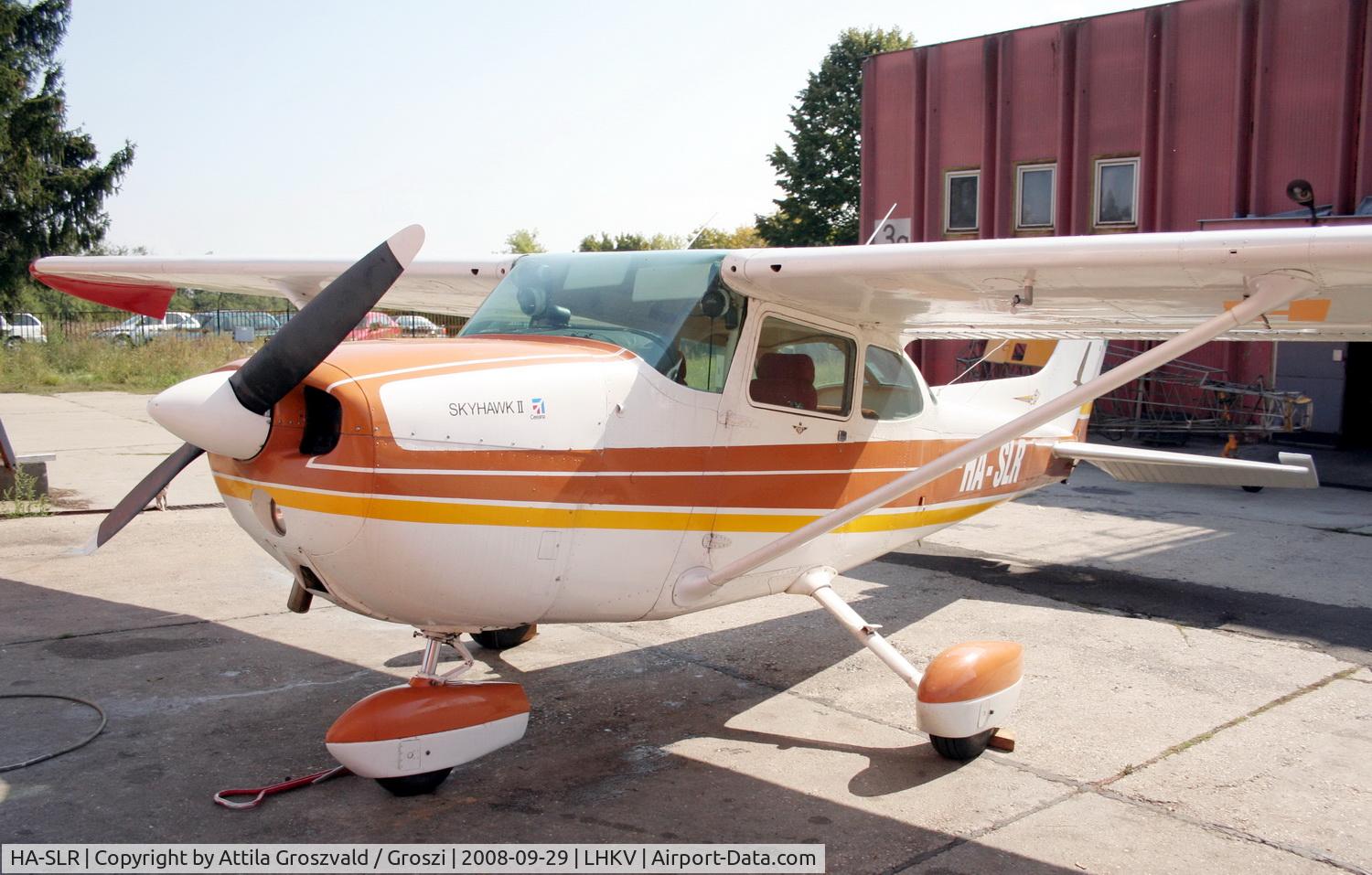HA-SLR, 1978 Cessna 172N C/N 17269338, Kaposújlak airport (LHKV)