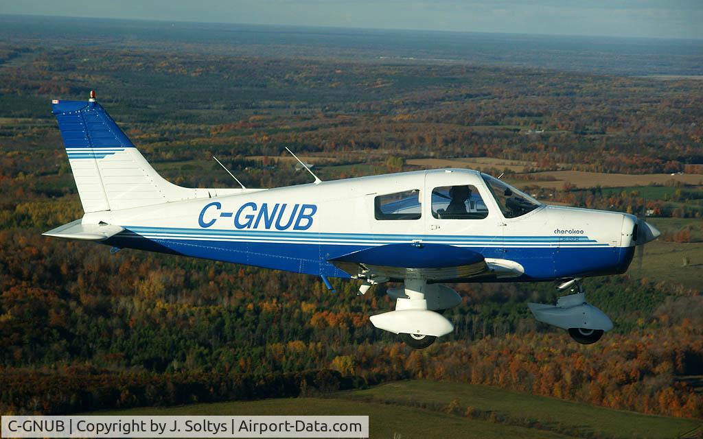 C-GNUB, 1975 Piper PA-28-140 Cherokee Cruiser C/N 28-7525242, In flight over Ontario Canada