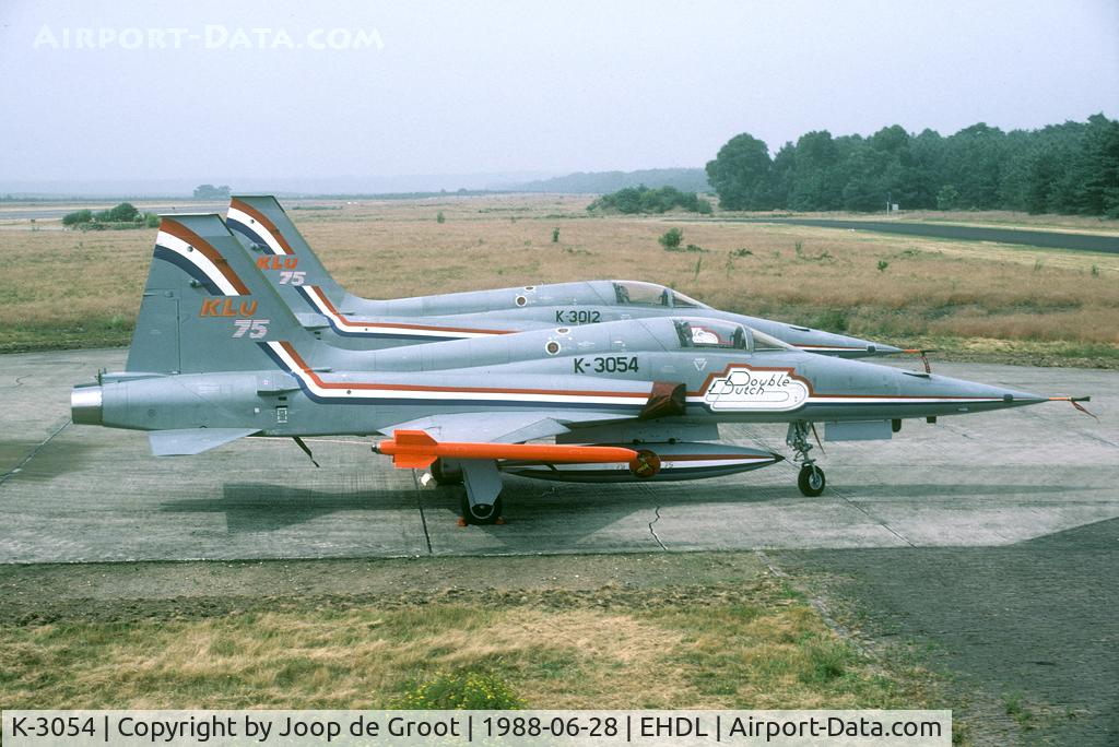 K-3054, 1971 Canadair NF-5A Freedom Fighter C/N 3054, In the twilight of its career the NF-5 became a performer for the crowds. Due to the 75th anniversary of the Dutch Air Force the display team 