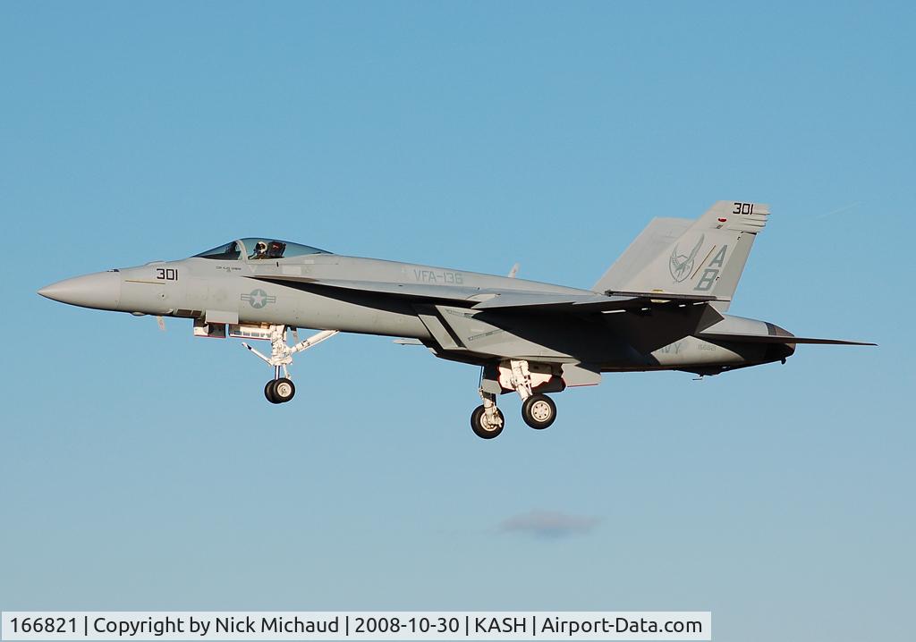 166821, Boeing F/A-18E Super Hornet C/N E140, F-18E landing at ASH!