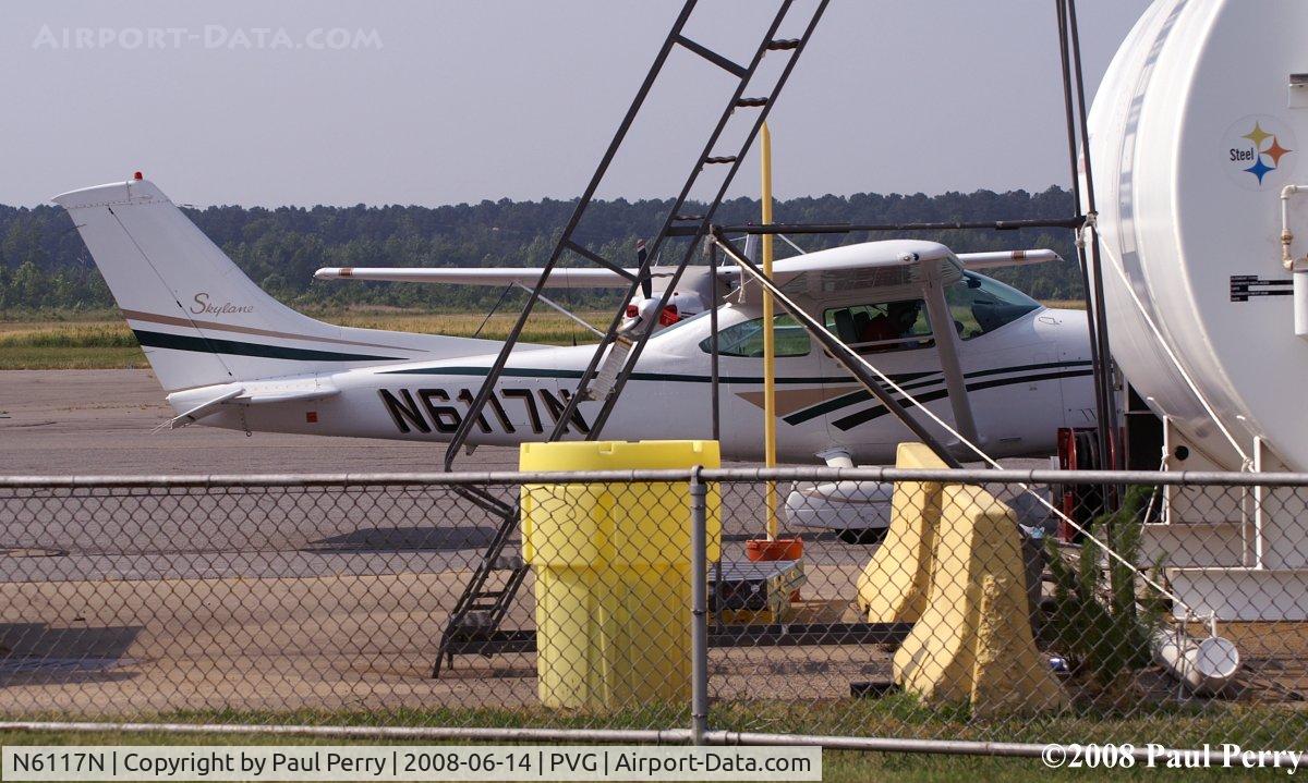 N6117N, 1980 Cessna 182R Skylane C/N 18267790, Gas and go