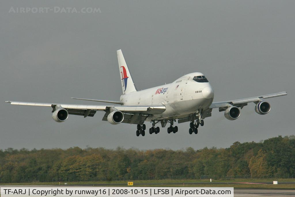 TF-ARJ, 1987 Boeing 747-236SF C/N 23735, landing rwy 15