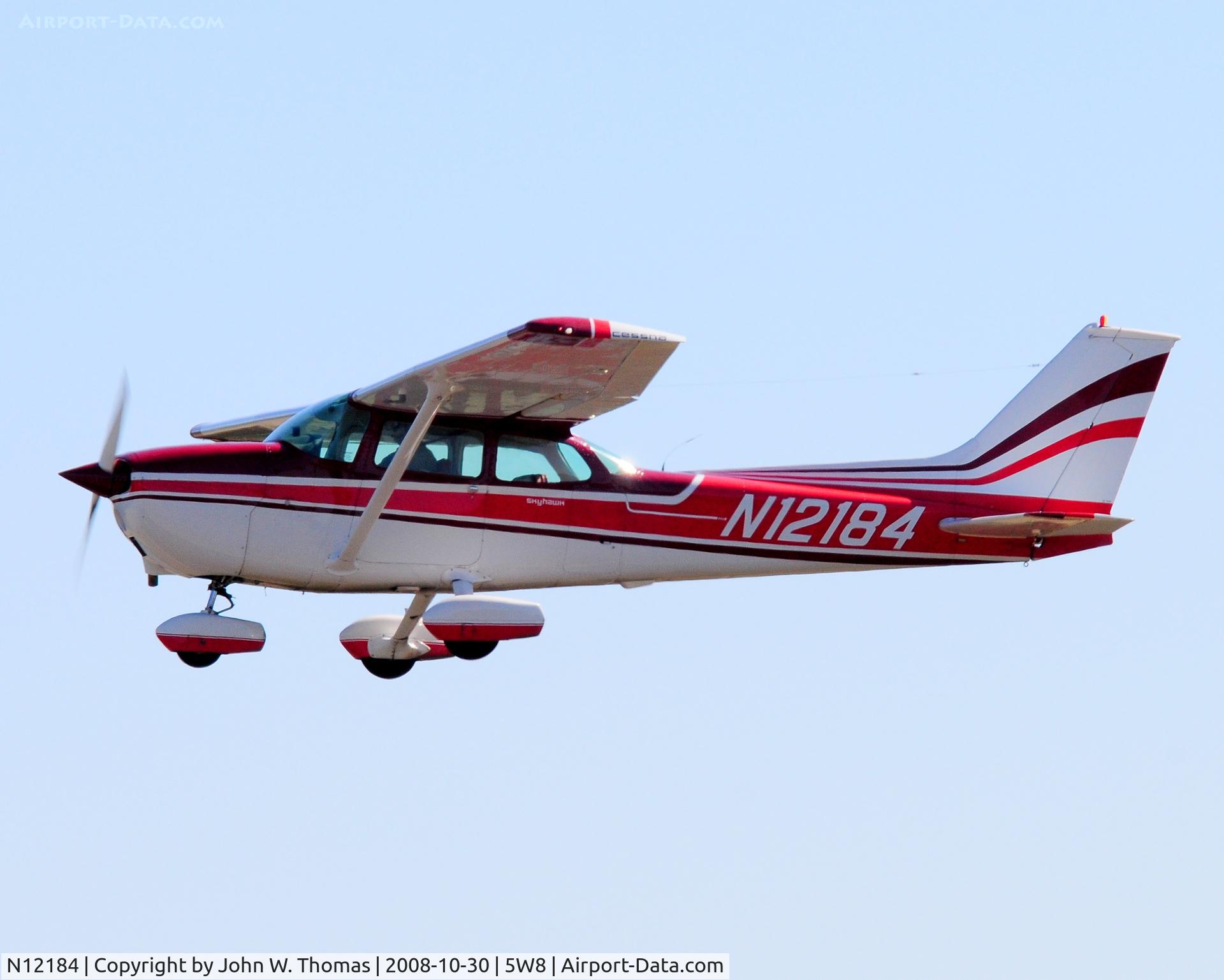 N12184, 1973 Cessna 172M C/N 17261868, Departing runway 4
