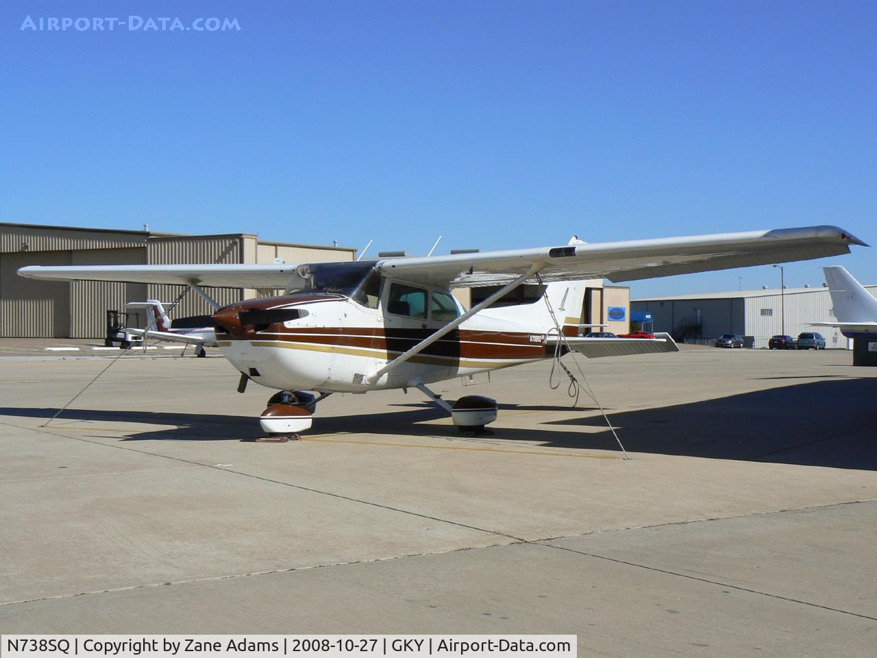 N738SQ, 1977 Cessna 172N C/N 17270204, At Arlington Municipal