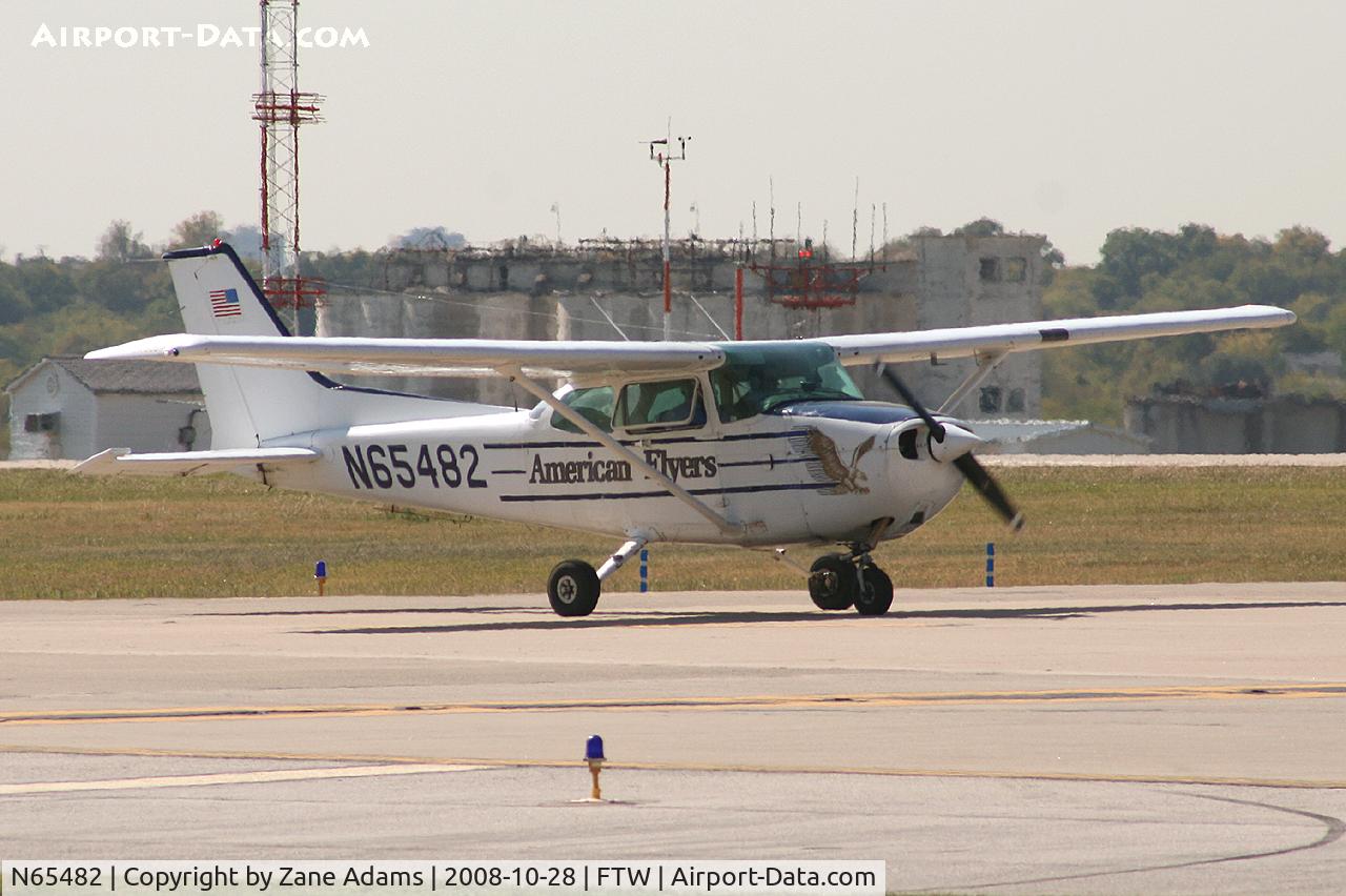 N65482, 1982 Cessna 172P C/N 17275761, At Meacham Field