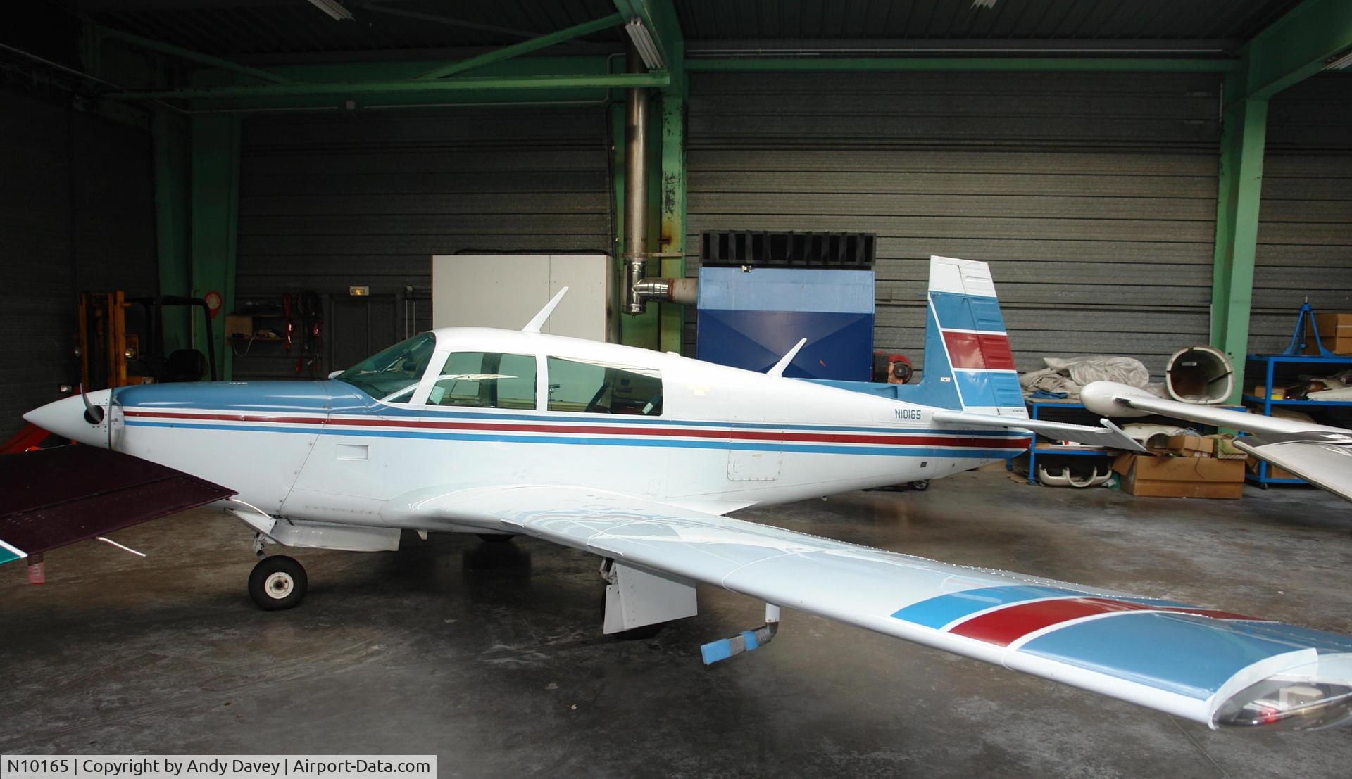 N10165, 1981 Mooney M20K C/N 25-0562, In the workshop at Troyes, France
