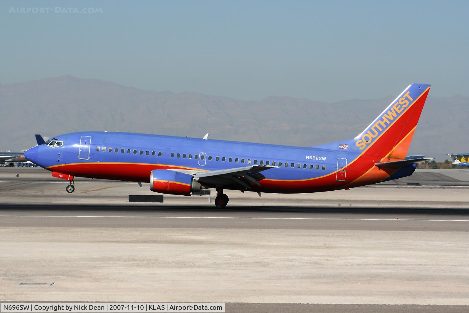N696SW, 1988 Boeing 737-3T5 C/N 23064, /