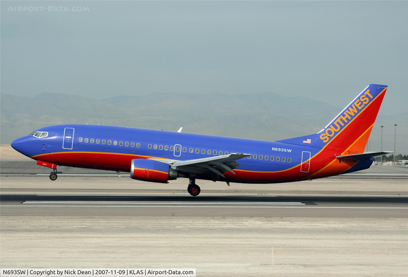N693SW, 1985 Boeing 737-317 C/N 23174, /